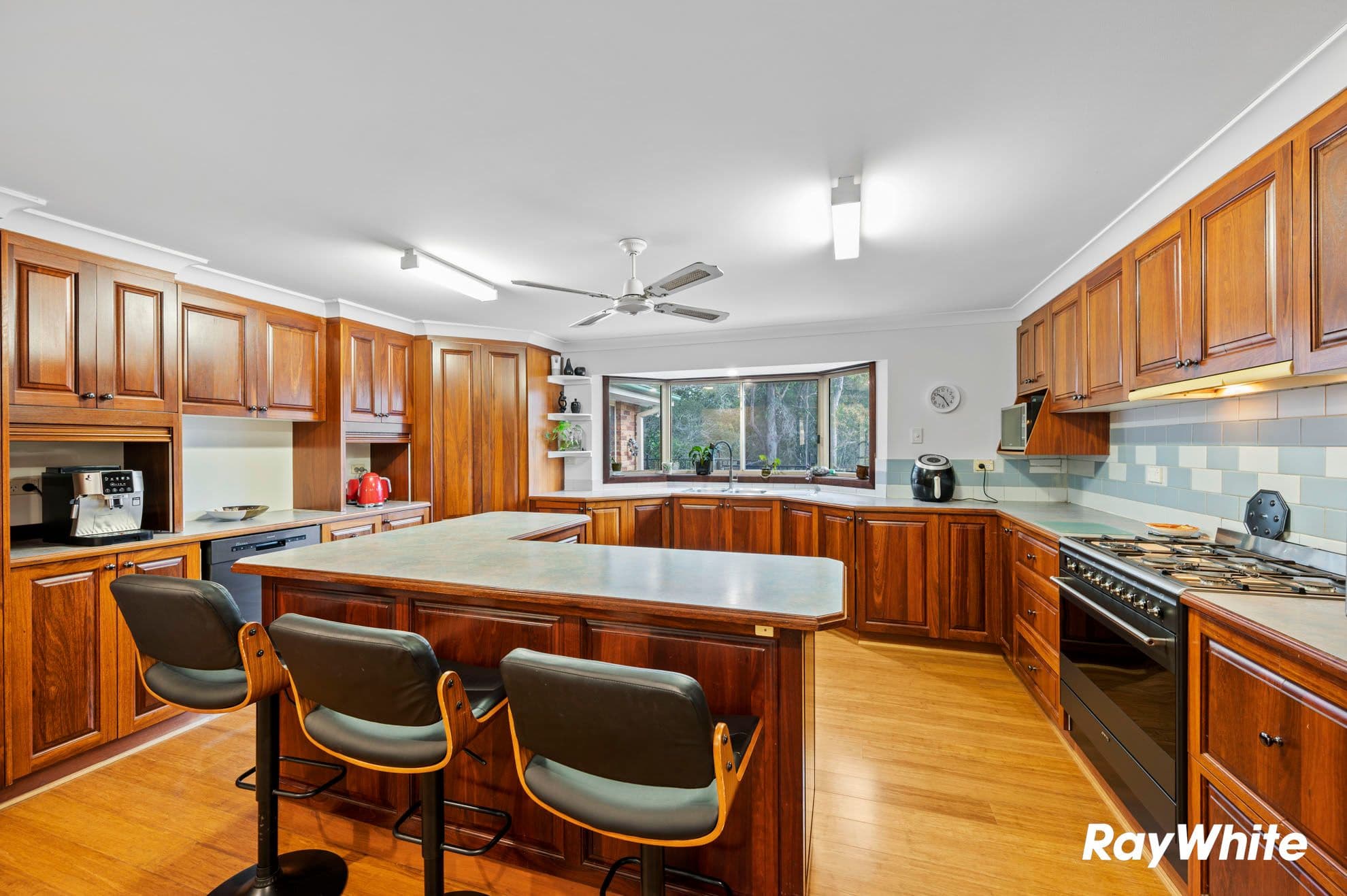 65 Karoola Crescent , Surfside NSW 2536, Surfside - Thumbnail 5
