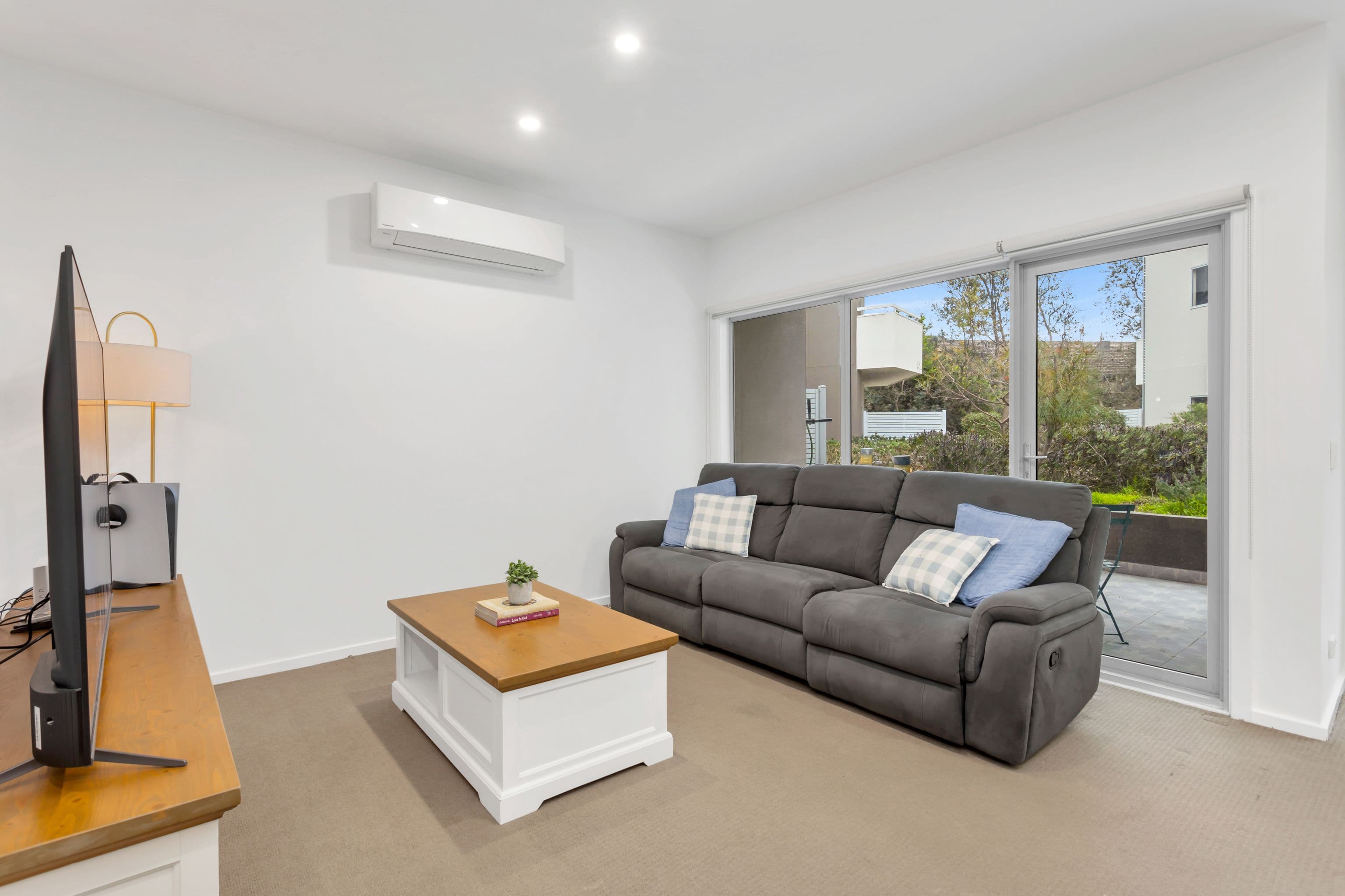 60-68 Gladesville Boulevard, Patterson Lakes - Thumbnail 2