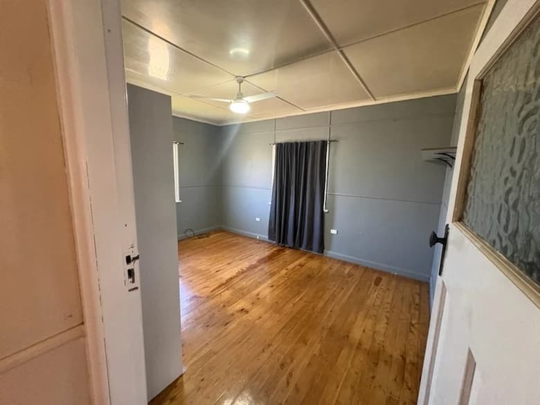 17 Cribb Street , Oakey QLD 4401, Oakey - Thumbnail 3
