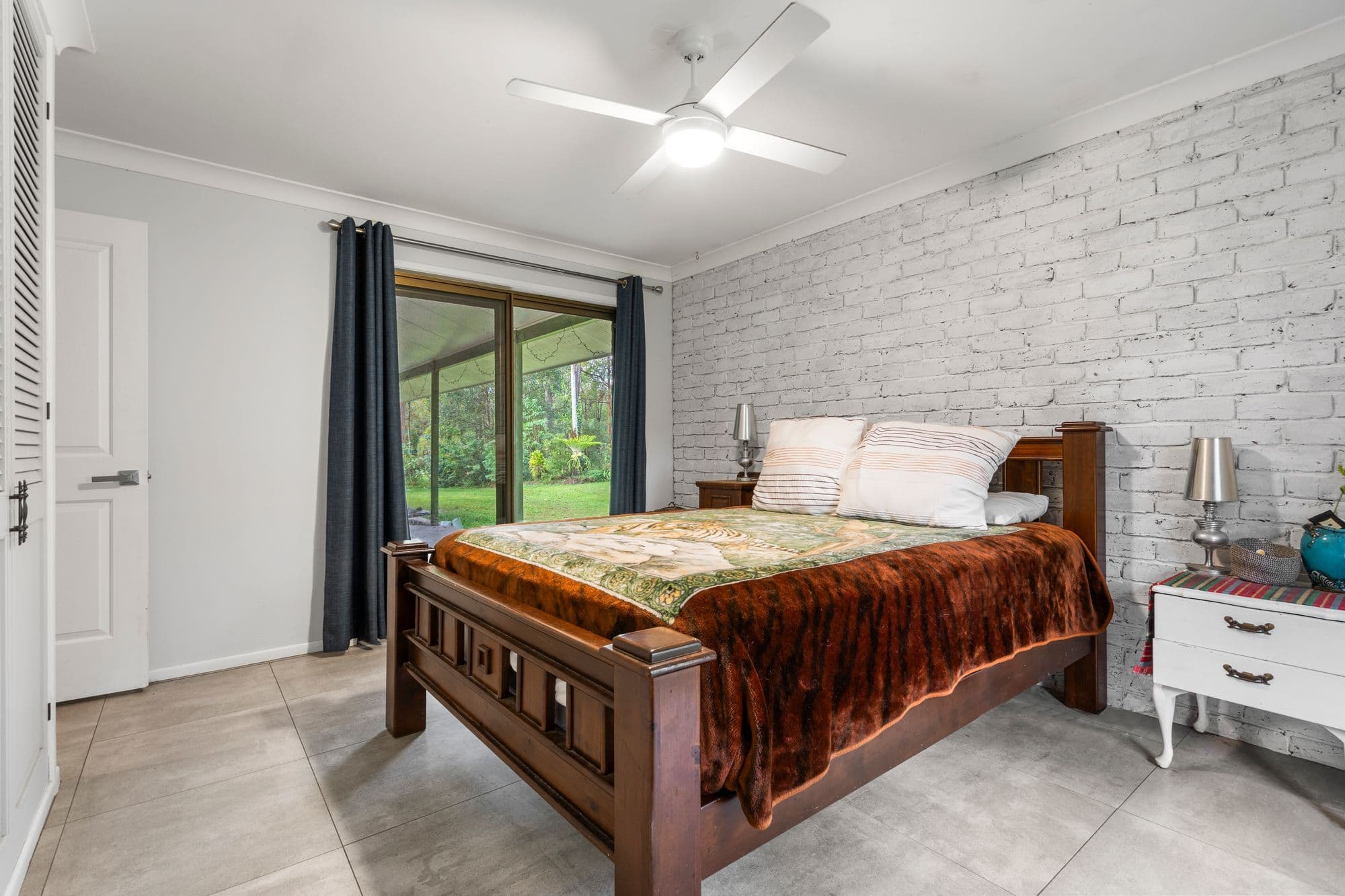 34 Lagoon Road, Carbrook - Thumbnail 8