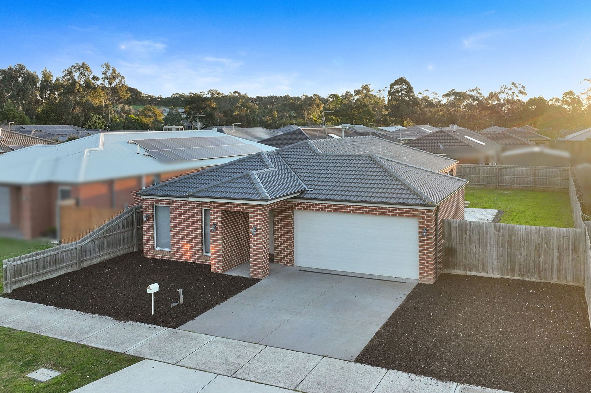 8 Pepper Crescent , Drouin VIC 3818, Drouin - Image 1