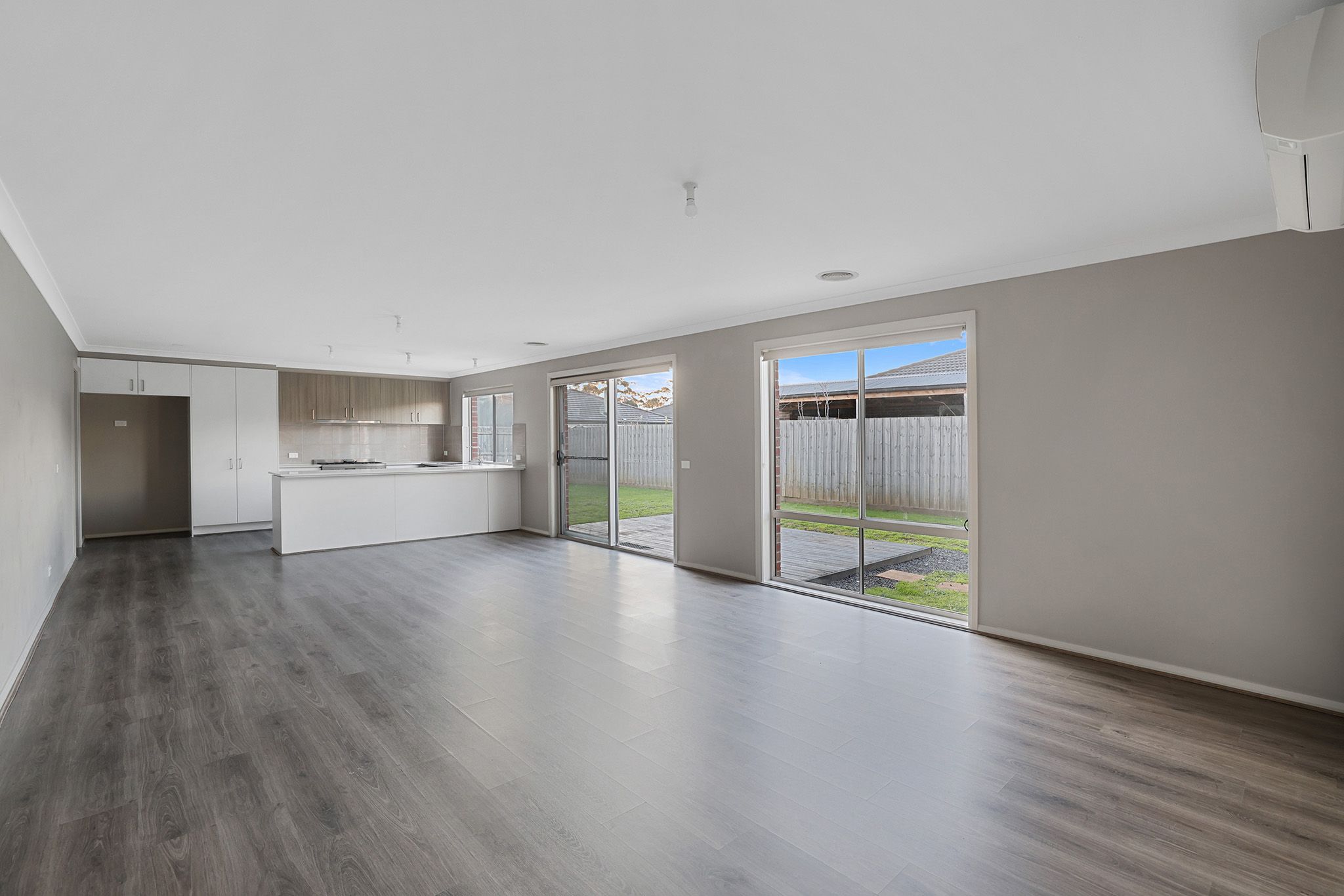 8 Pepper Crescent , Drouin VIC 3818, Drouin - Thumbnail 4