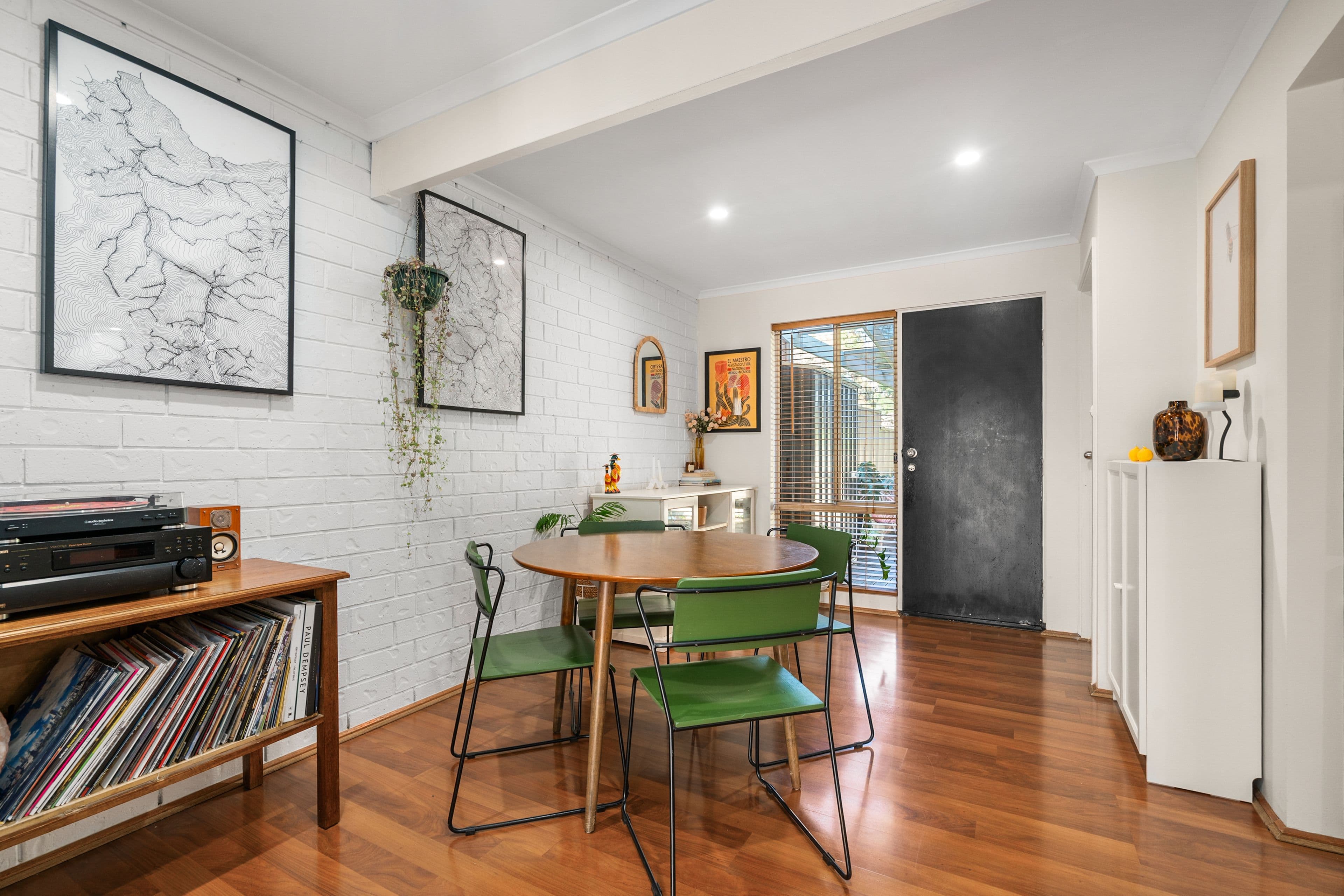 18 Township Road, Marion - Thumbnail 4