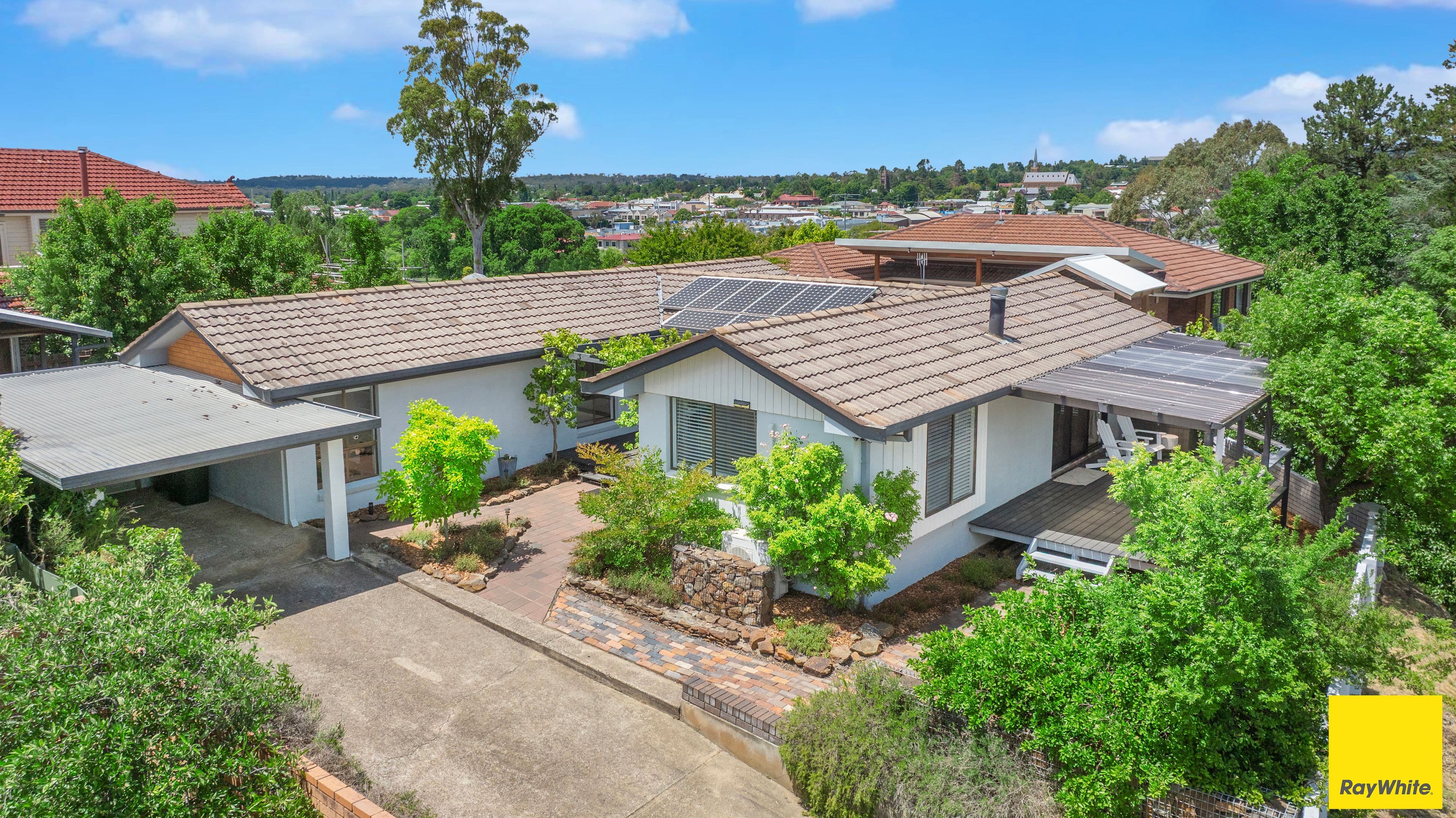 7 Hughes Place , Armidale NSW 2350, Armidale - Image 1