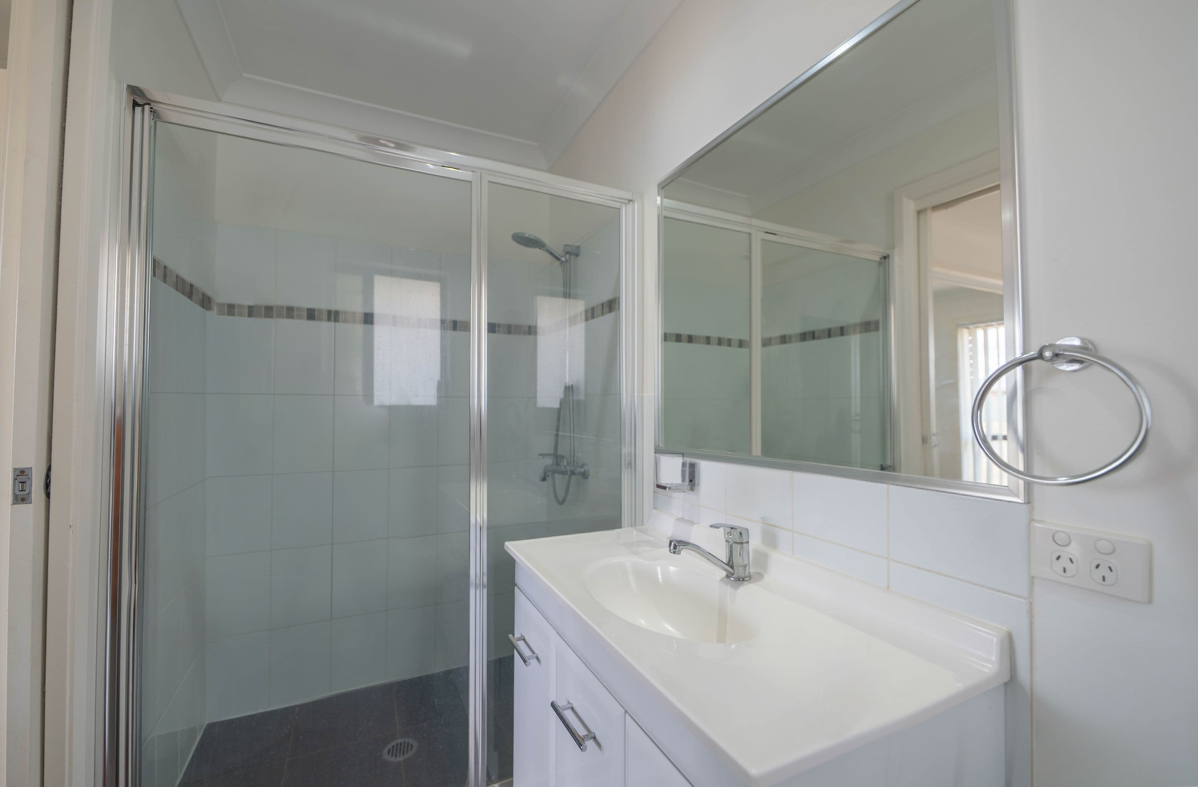 8 Rex Aubrey Place , Parkes NSW 2870, Parkes - Thumbnail 4