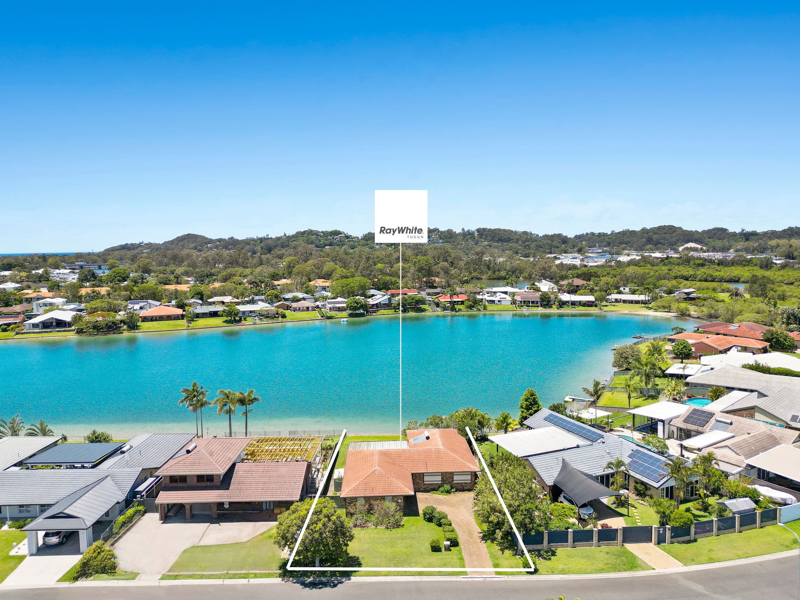 17 Cyclades Crescent , Currumbin Waters QLD 4223, Currumbin Waters - Thumbnail 3