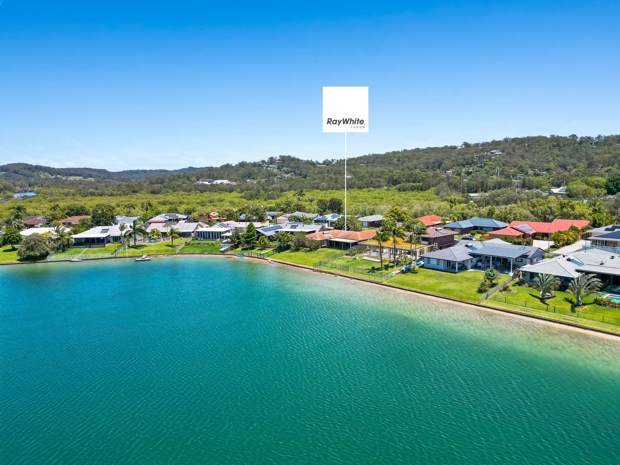 17 Cyclades Crescent , Currumbin Waters QLD 4223, Currumbin Waters - Thumbnail 4