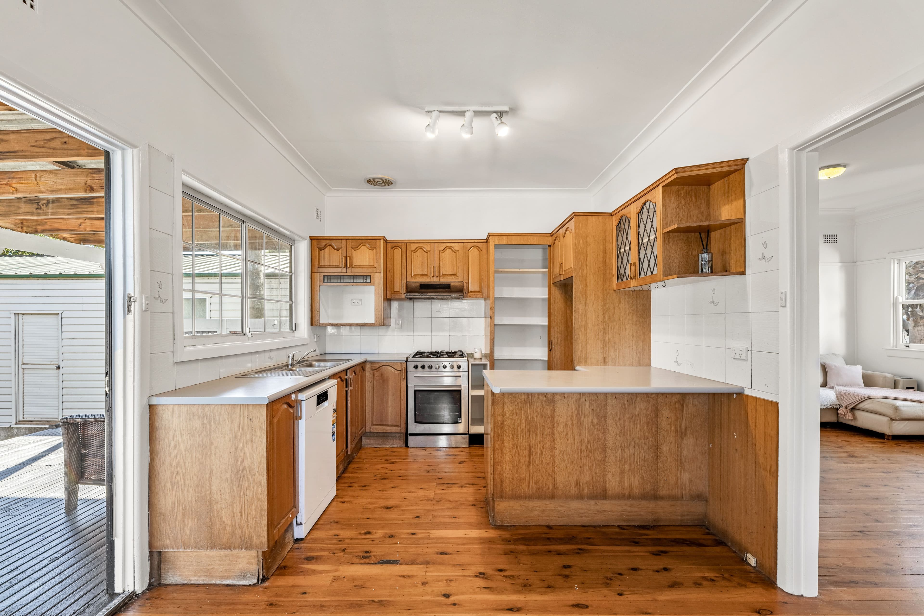 29 Anzac Avenue , Engadine NSW 2233, Engadine - Thumbnail 4