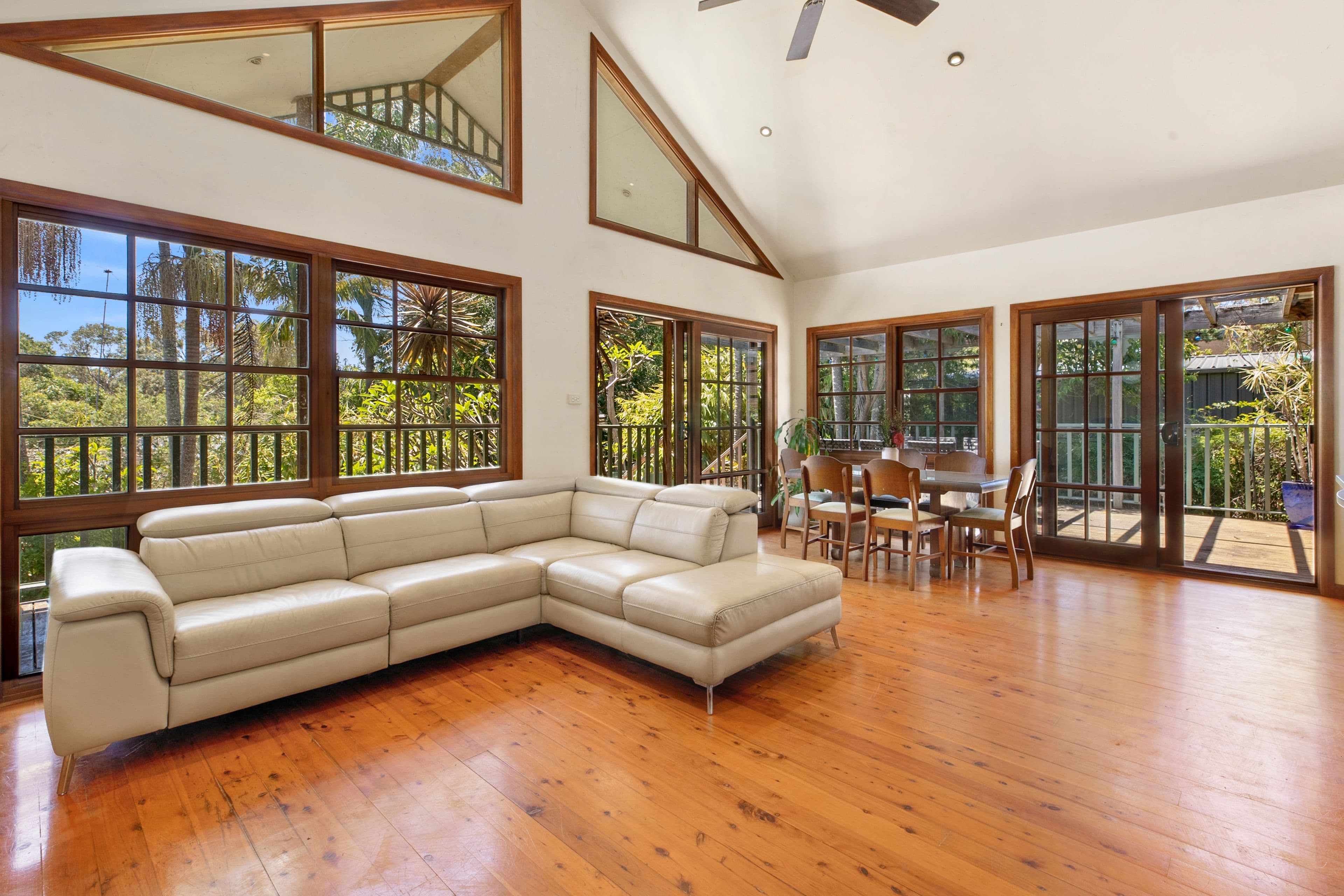 15 Fourth Avenue , Loftus NSW 2232, Loftus - Thumbnail 2