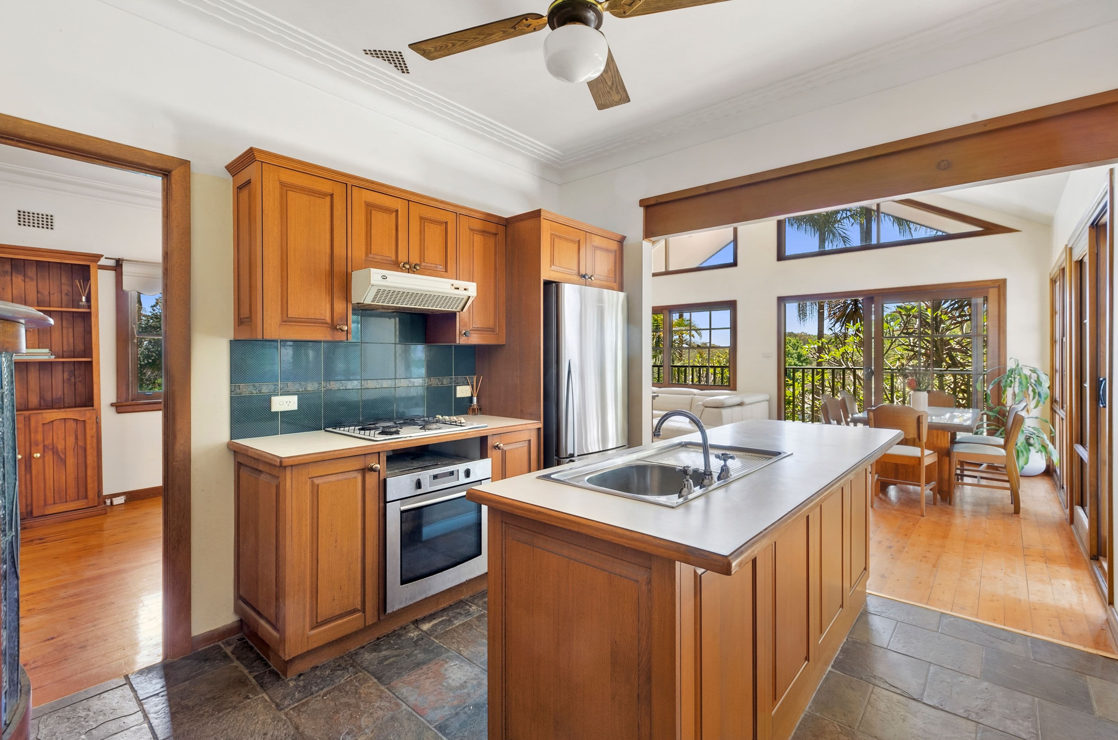 15 Fourth Avenue , Loftus NSW 2232, Loftus - Thumbnail 4