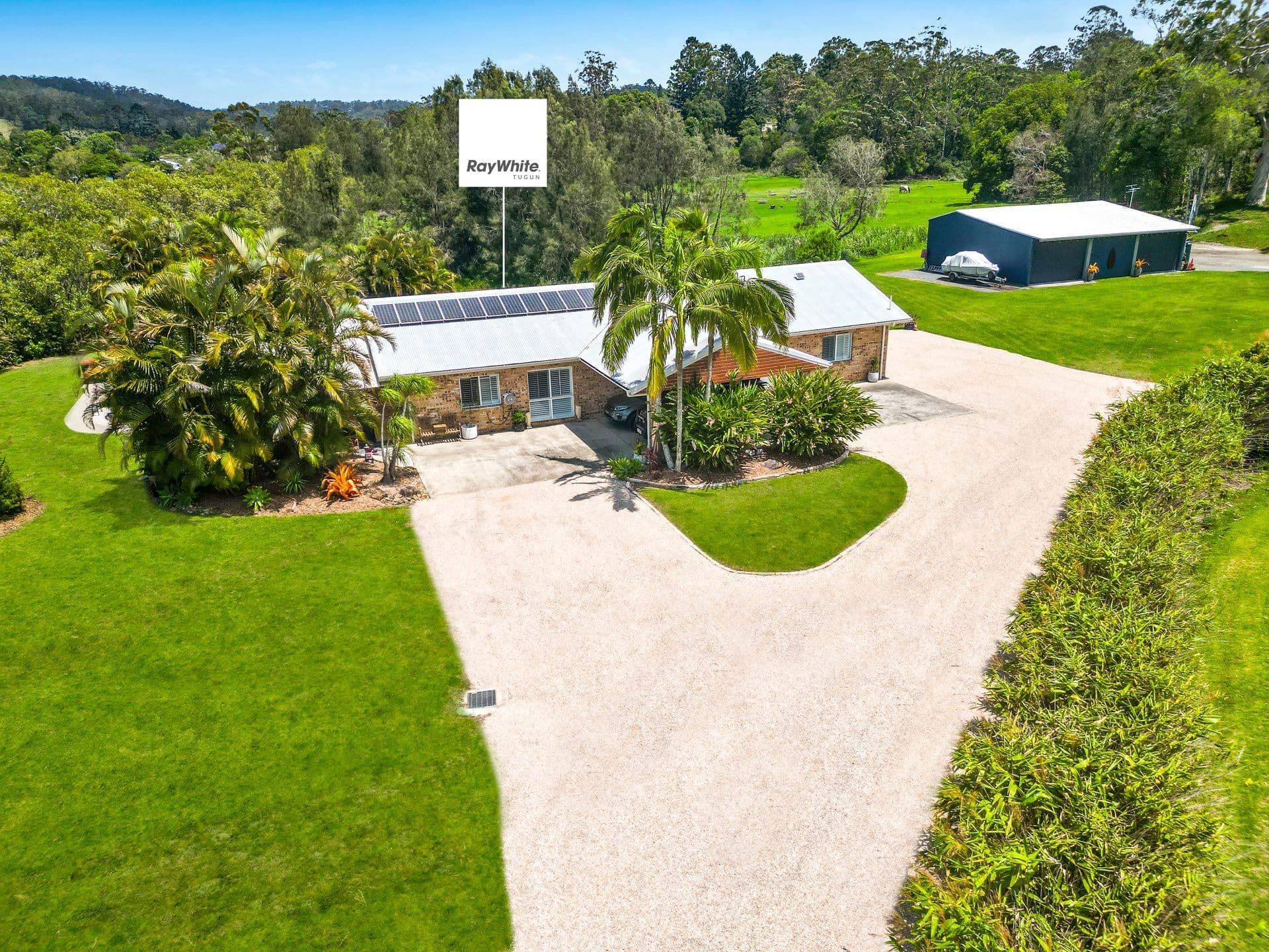 203 Galleon Way , Currumbin Waters QLD 4223, Currumbin Waters - Thumbnail 3
