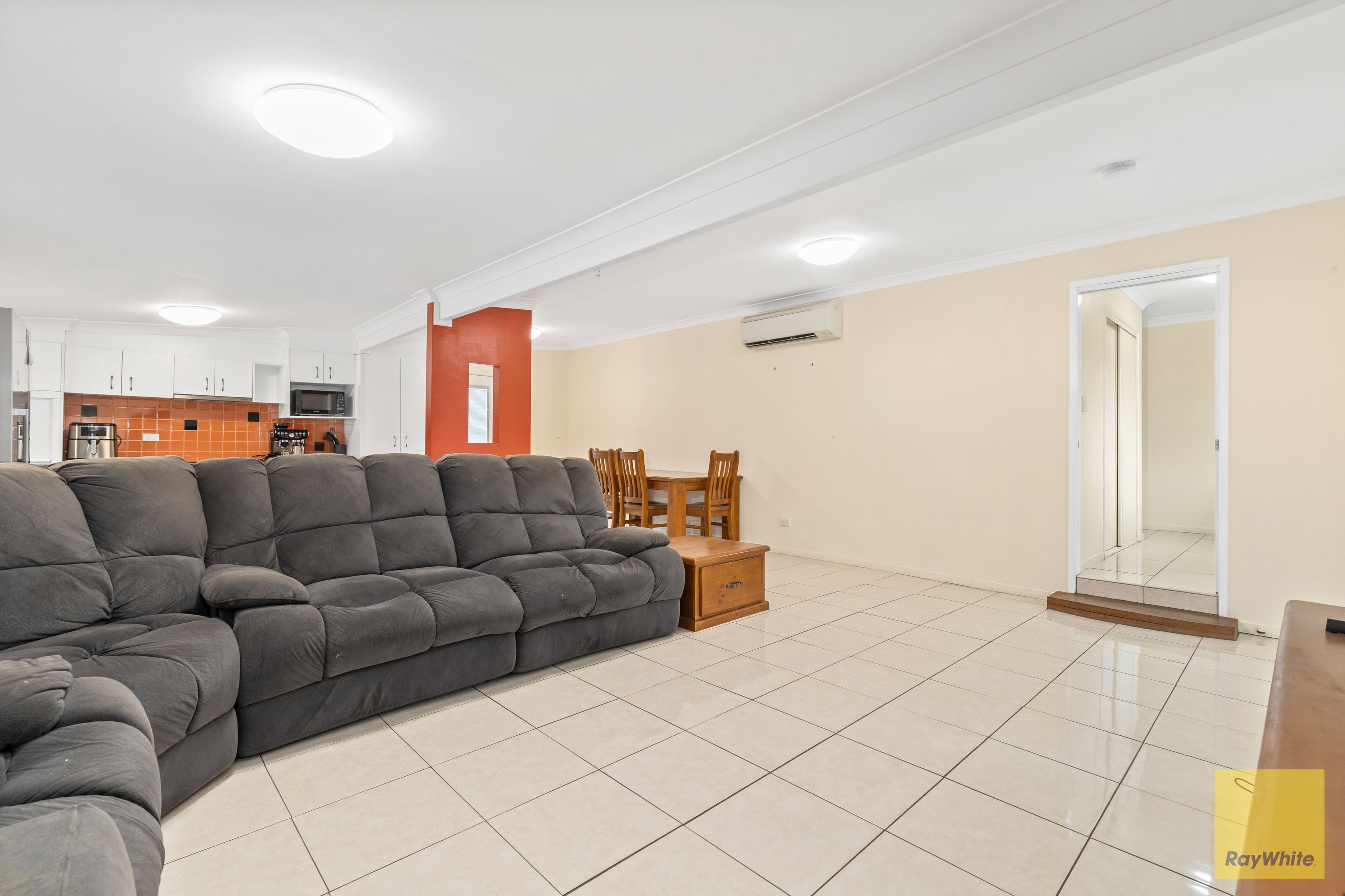 31 Harris Street , Emerald QLD 4720, Emerald - Thumbnail 4