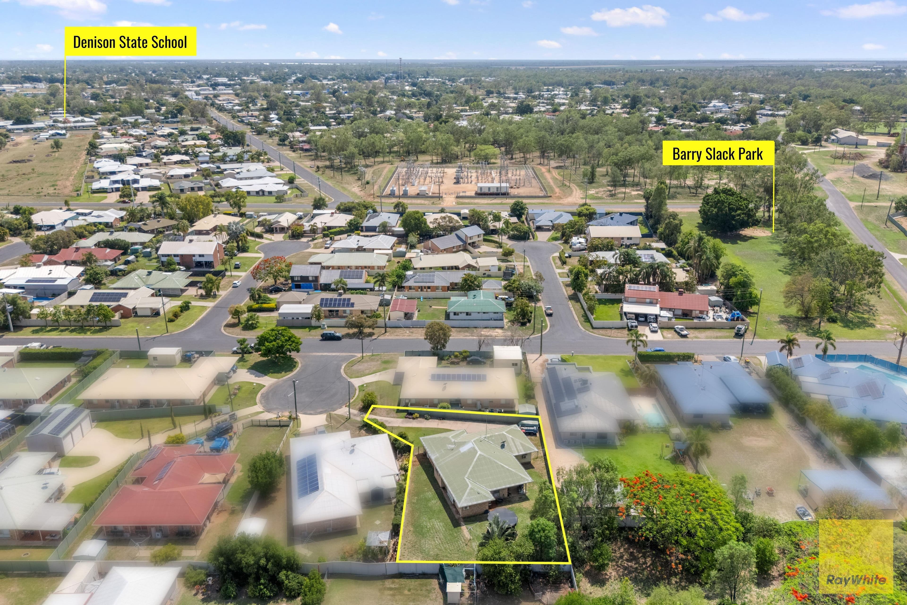 2A Sharlyn Crescent , Emerald QLD 4720, Emerald - Thumbnail 2