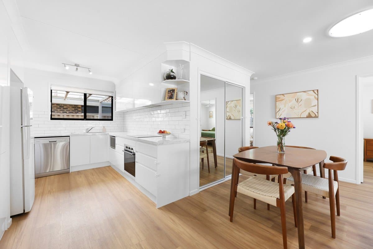 2/12 Wagtail Court, BURLEIGH WATERS QLD 4220, Burleigh Waters - Thumbnail 4