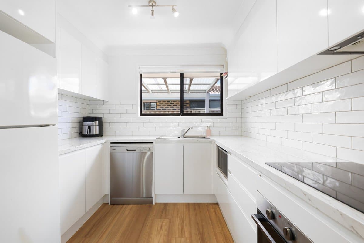2/12 Wagtail Court, BURLEIGH WATERS QLD 4220, Burleigh Waters - Thumbnail 5