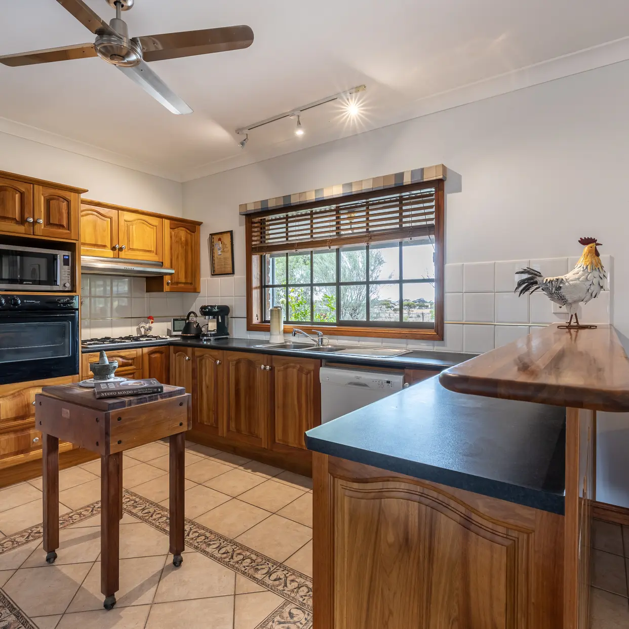 195 Upper Yorke Road , Port Broughton SA 5522, Port Broughton - Thumbnail 5