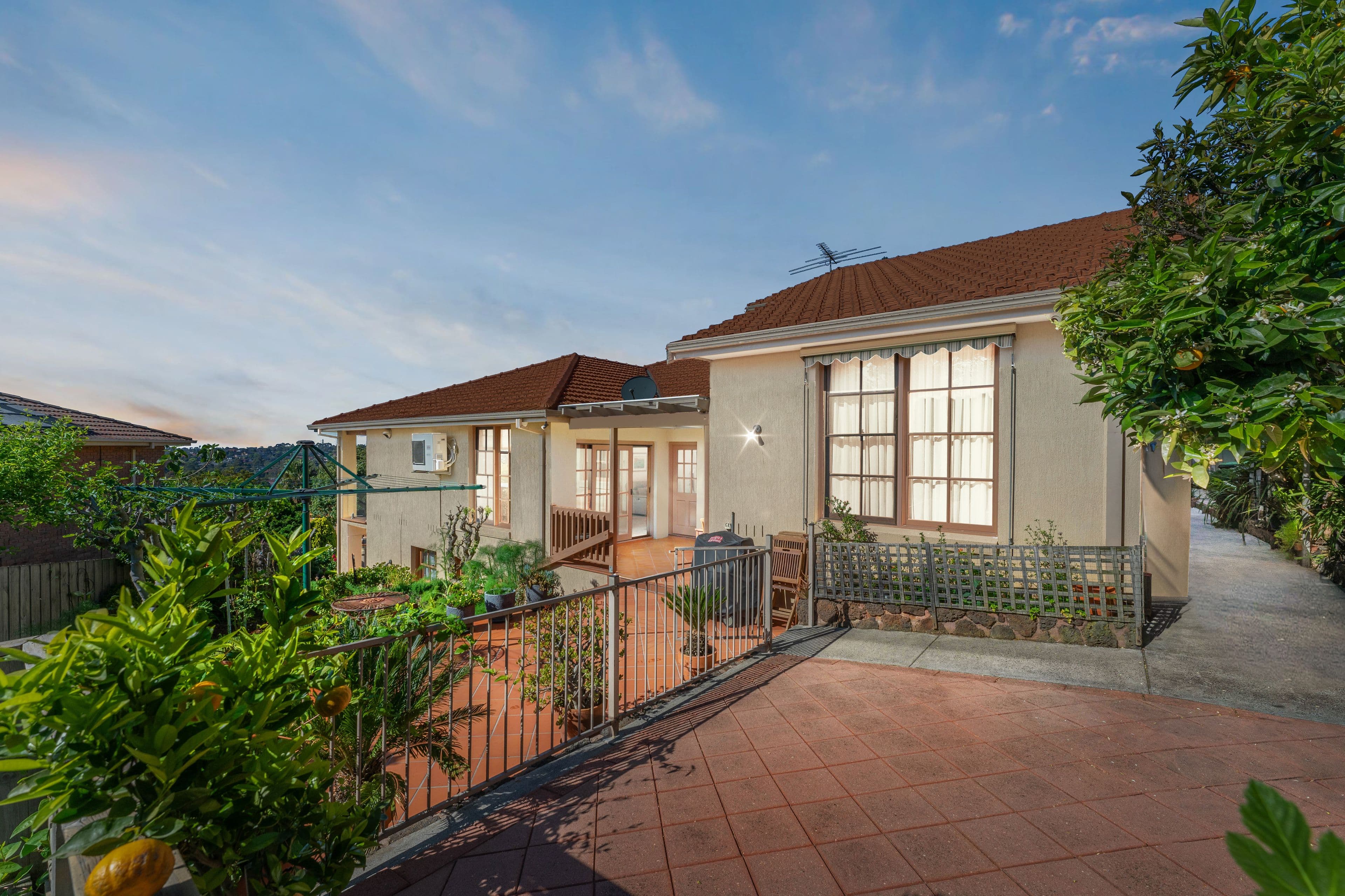 9 Merran Court , Wheelers Hill VIC 3150, Wheelers Hill - Thumbnail 2