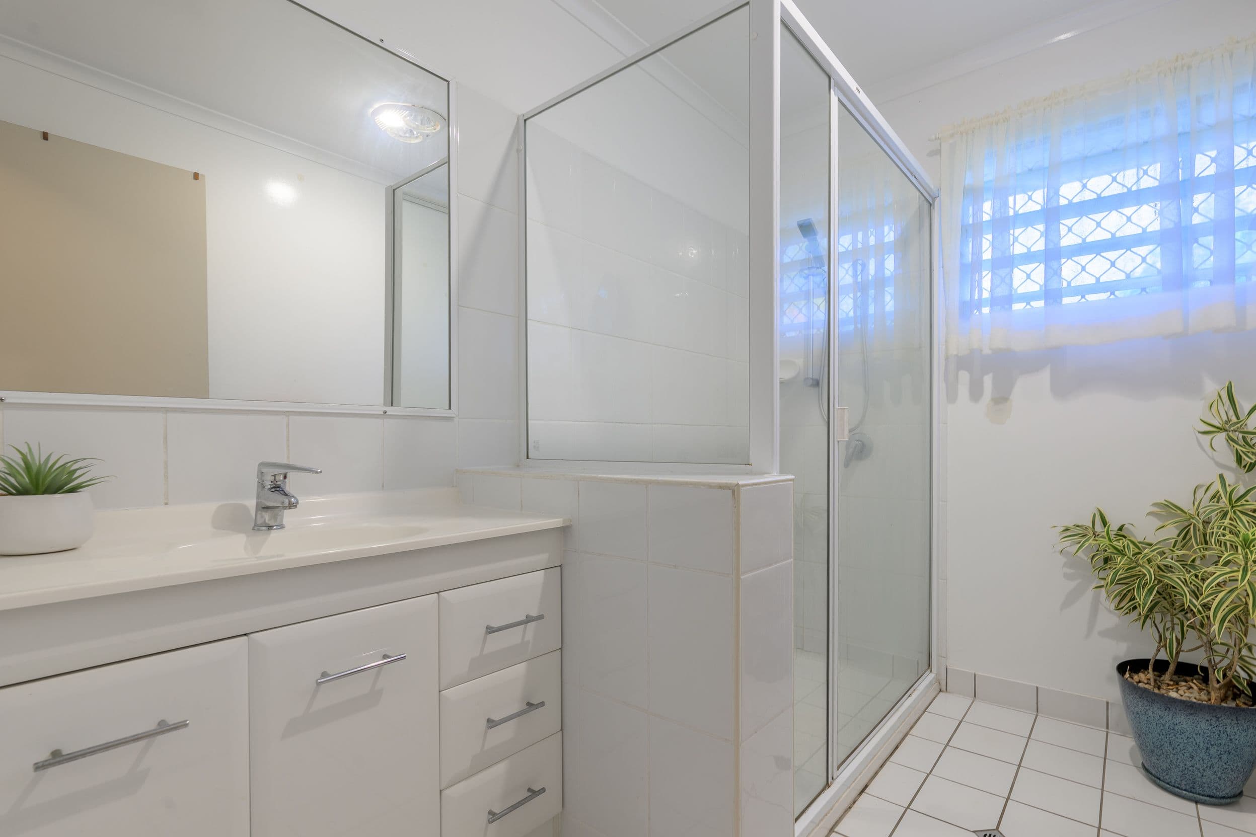 98 Barney Street , Barney Point QLD 4680, Barney Point - Thumbnail 8