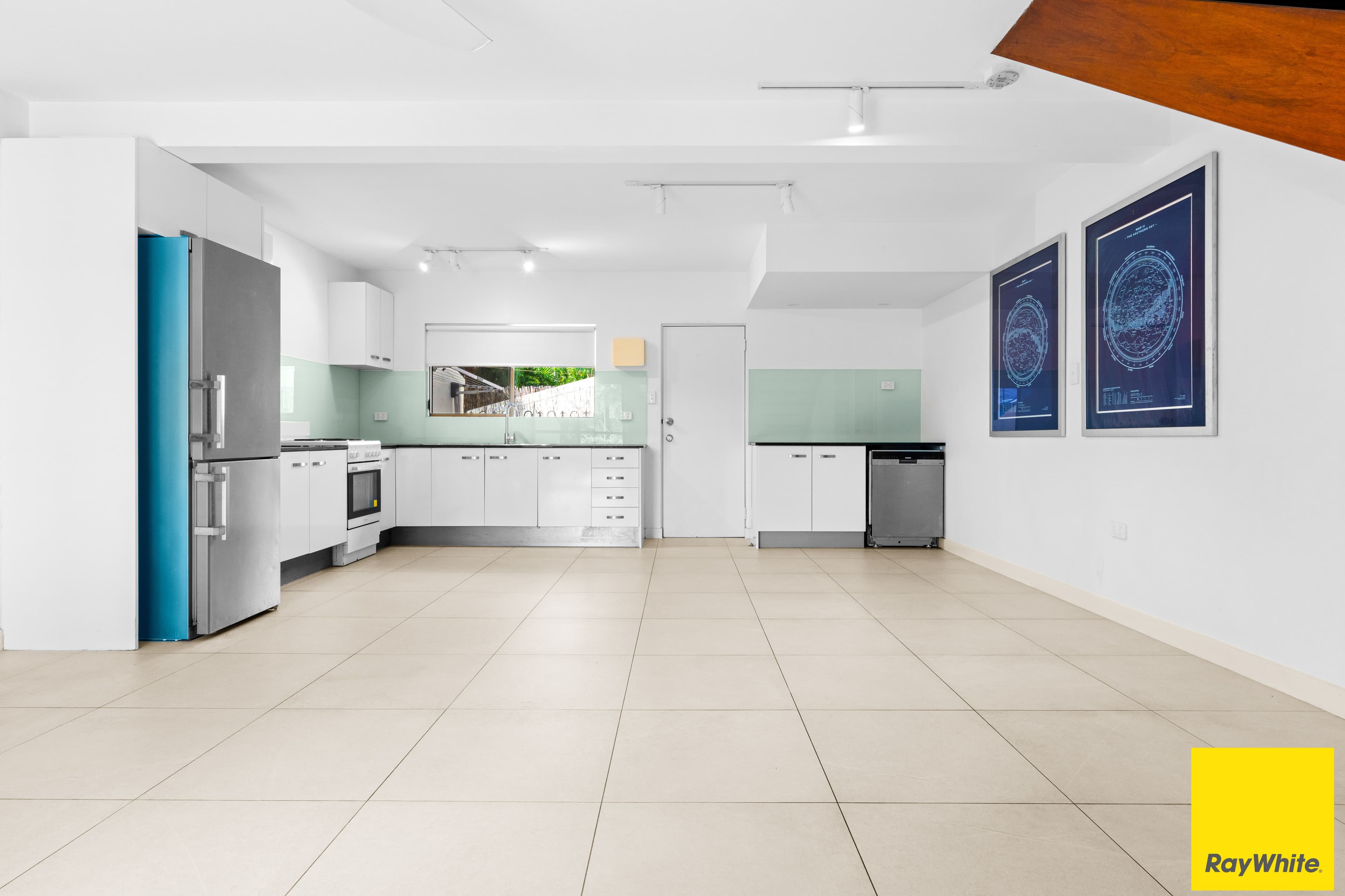 98-100 Martyn Street , Parramatta Park QLD 4870, Parramatta Park - Thumbnail 2