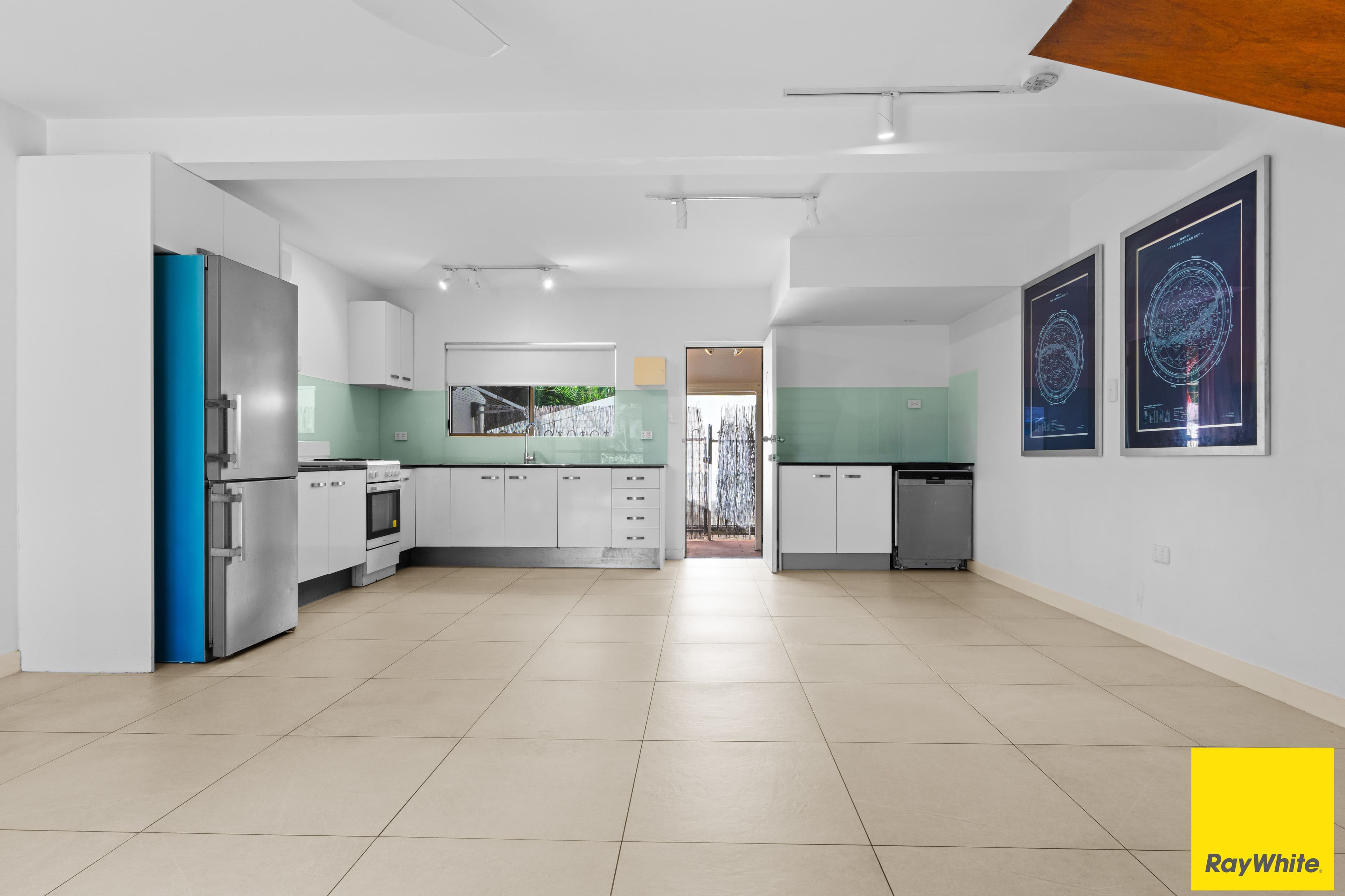 98-100 Martyn Street , Parramatta Park QLD 4870, Parramatta Park - Thumbnail 3