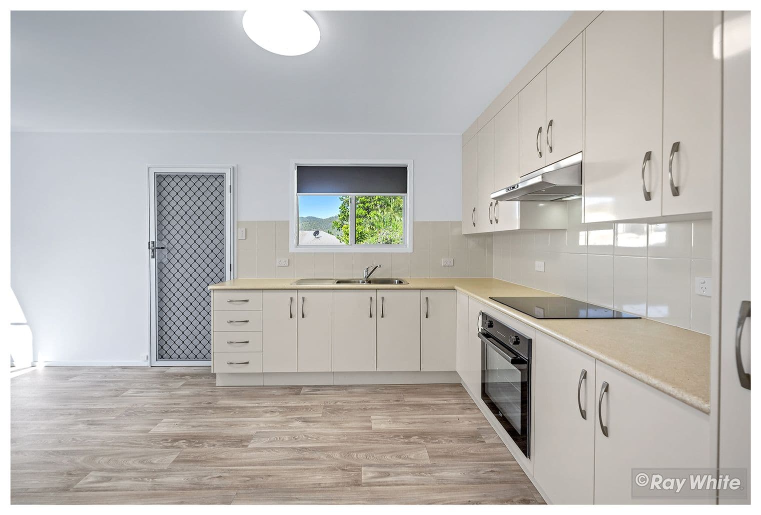 10 Potts Street , Norman Gardens QLD 4701, Norman Gardens - Thumbnail 4