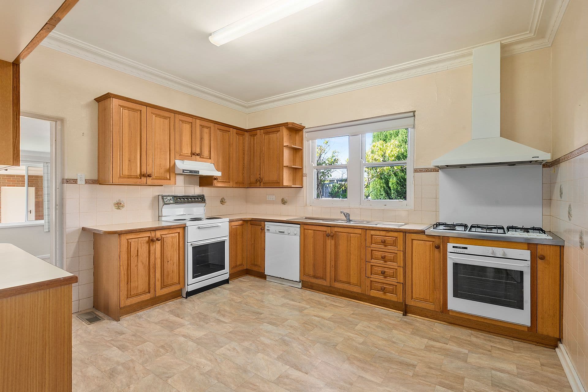 8 Lovelle Street , Moss Vale NSW 2577, Moss Vale - Thumbnail 4