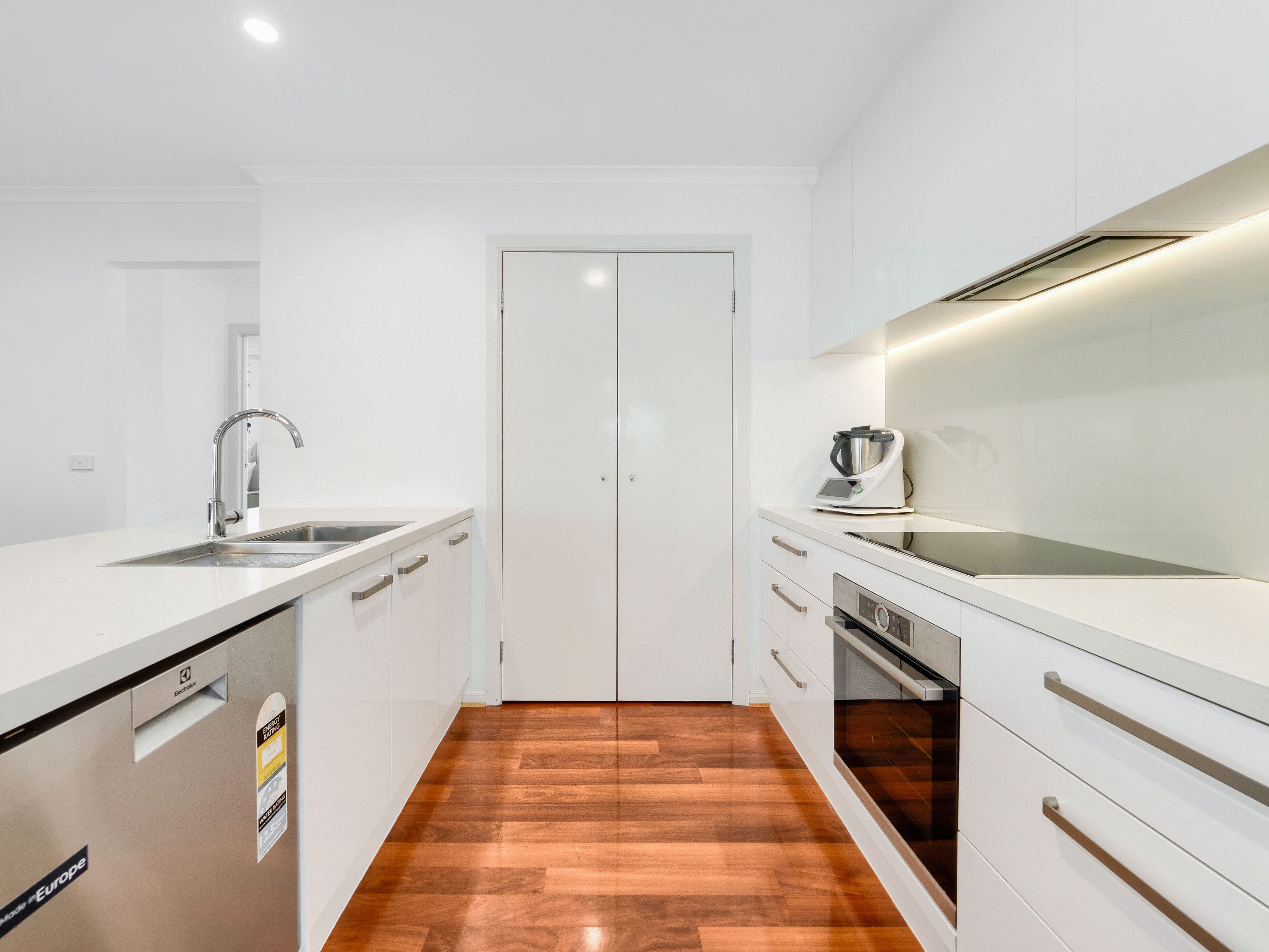 5 Thenford Close , Cranbourne East VIC 3977, Cranbourne East - Thumbnail 6