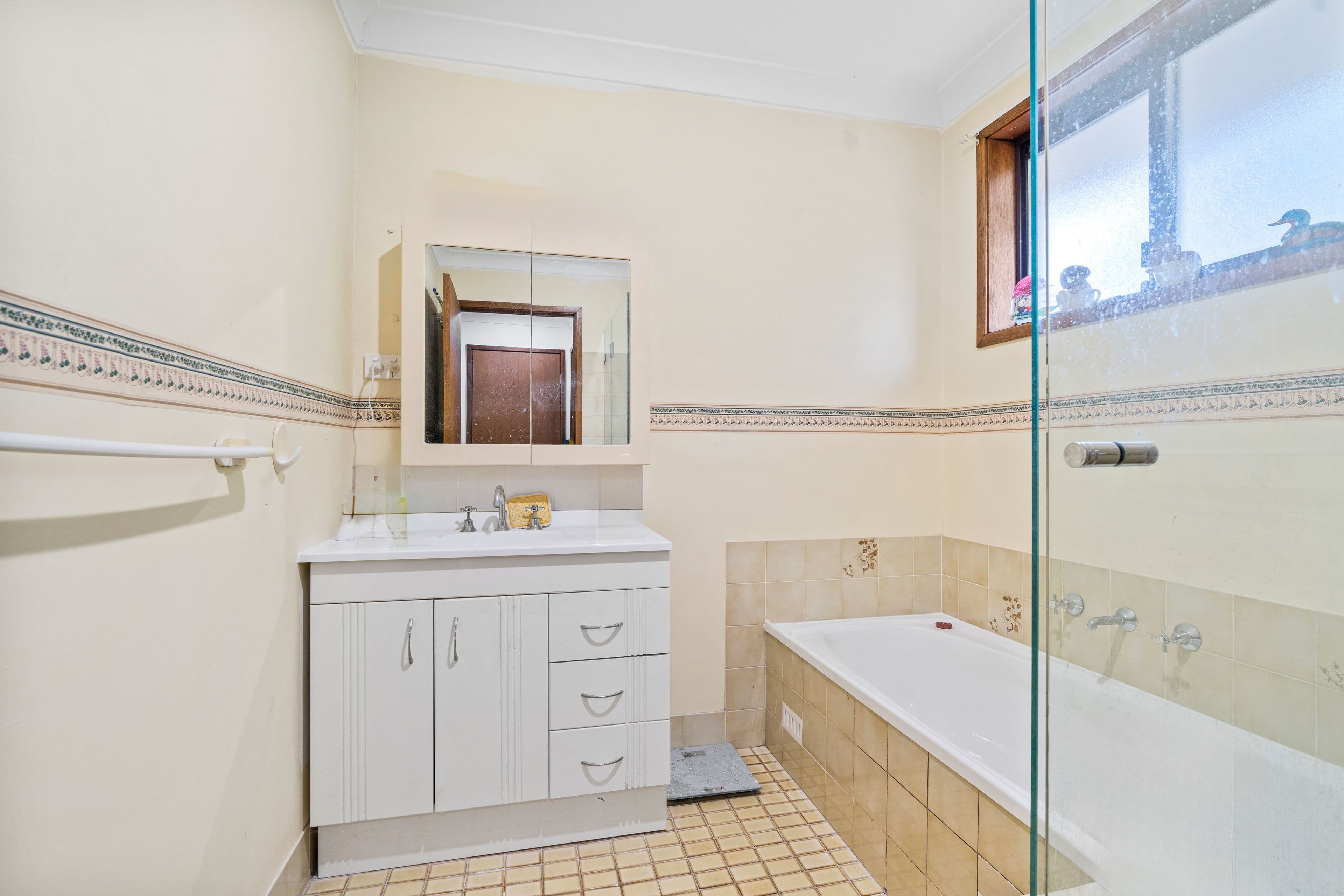 65 Fuchsia Crescent , Macquarie Fields NSW 2564, Macquarie Fields - Thumbnail 6