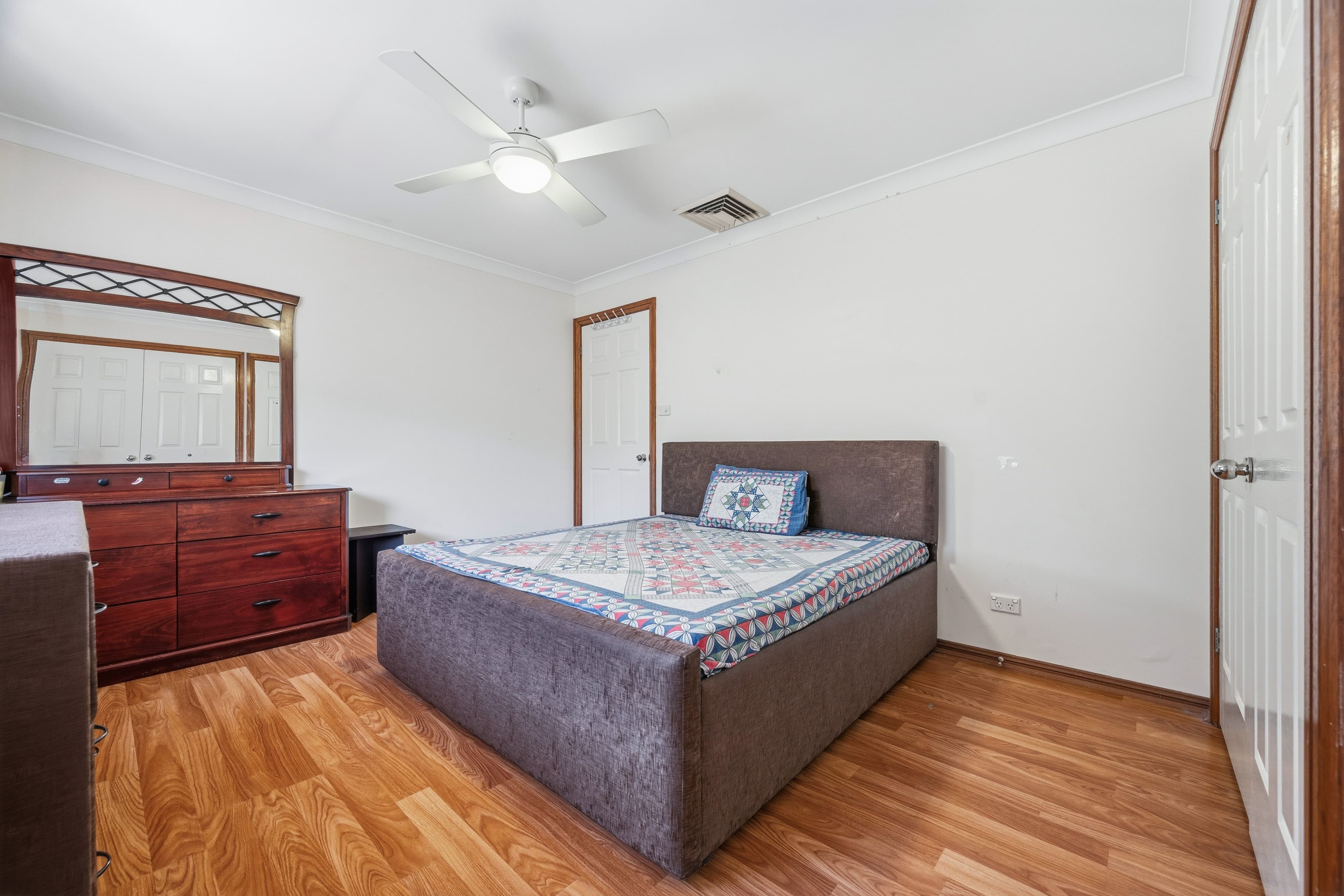 4-8 Gordon Avenue , Ingleburn NSW 2565, Ingleburn - Thumbnail 6