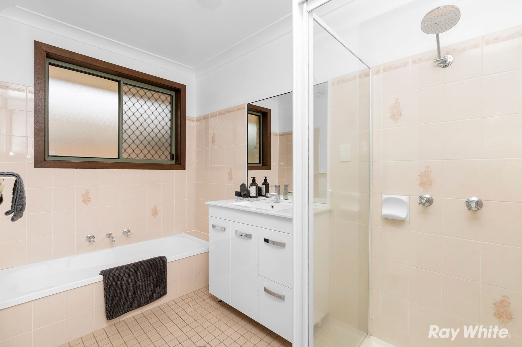 13 Oleander Crescent , Lake Albert NSW 2650, Lake Albert - Thumbnail 8
