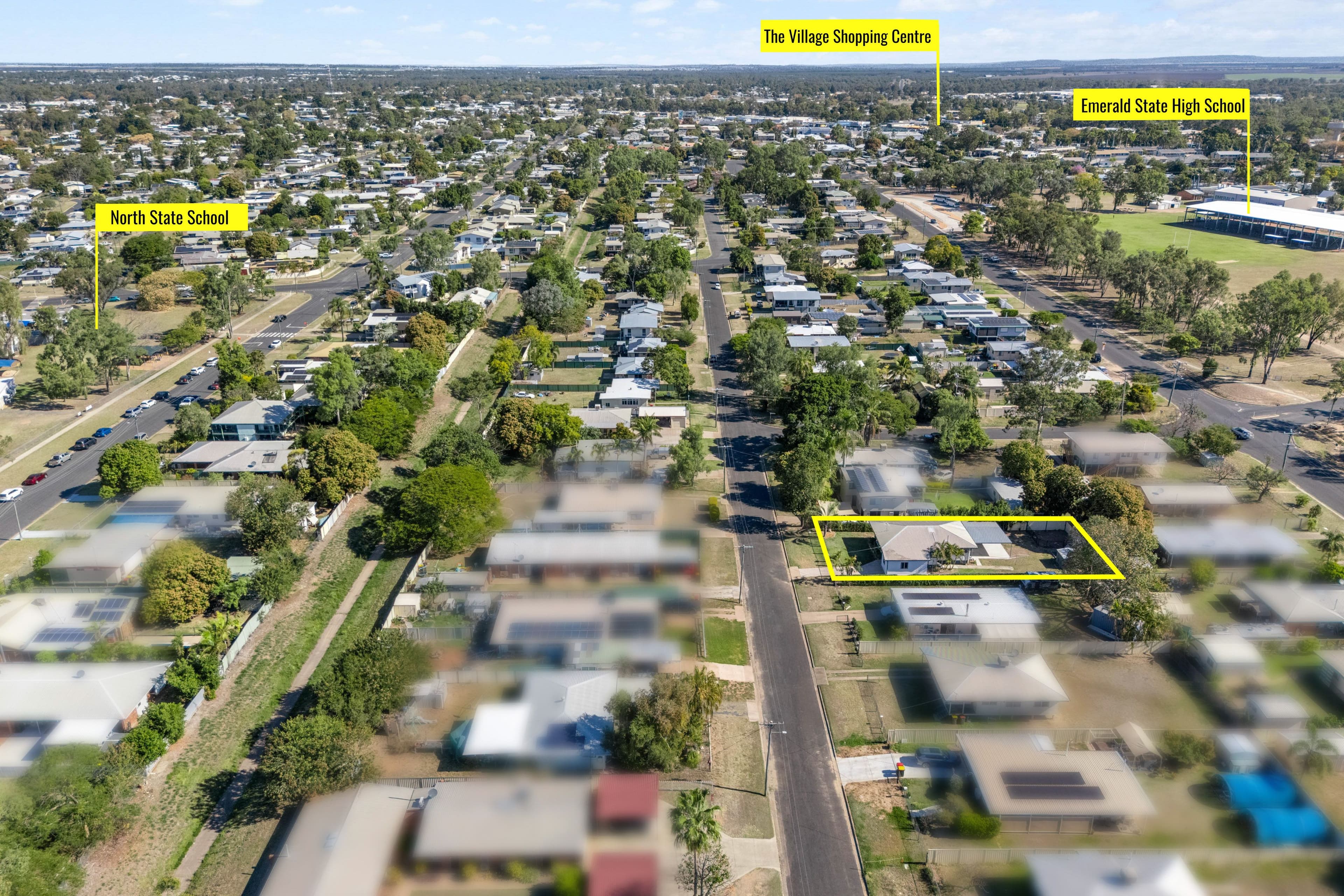 23 Diamond Avenue , Emerald QLD 4720, Emerald - Thumbnail 3