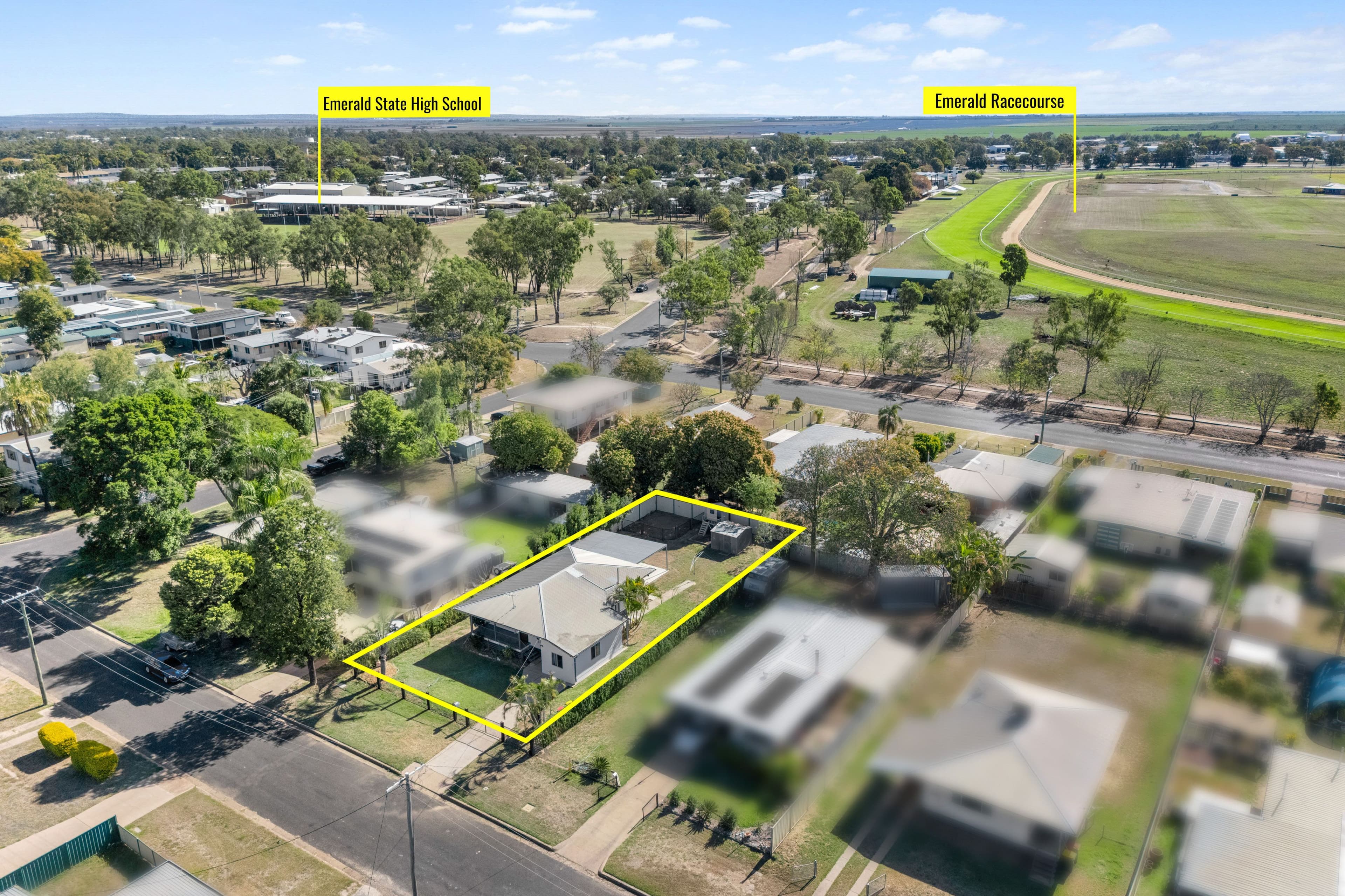 23 Diamond Avenue , Emerald QLD 4720, Emerald - Thumbnail 4