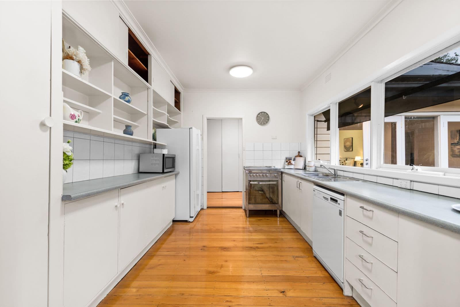 27 Grandview Road , Box Hill South VIC 3128, Box Hill South - Thumbnail 7