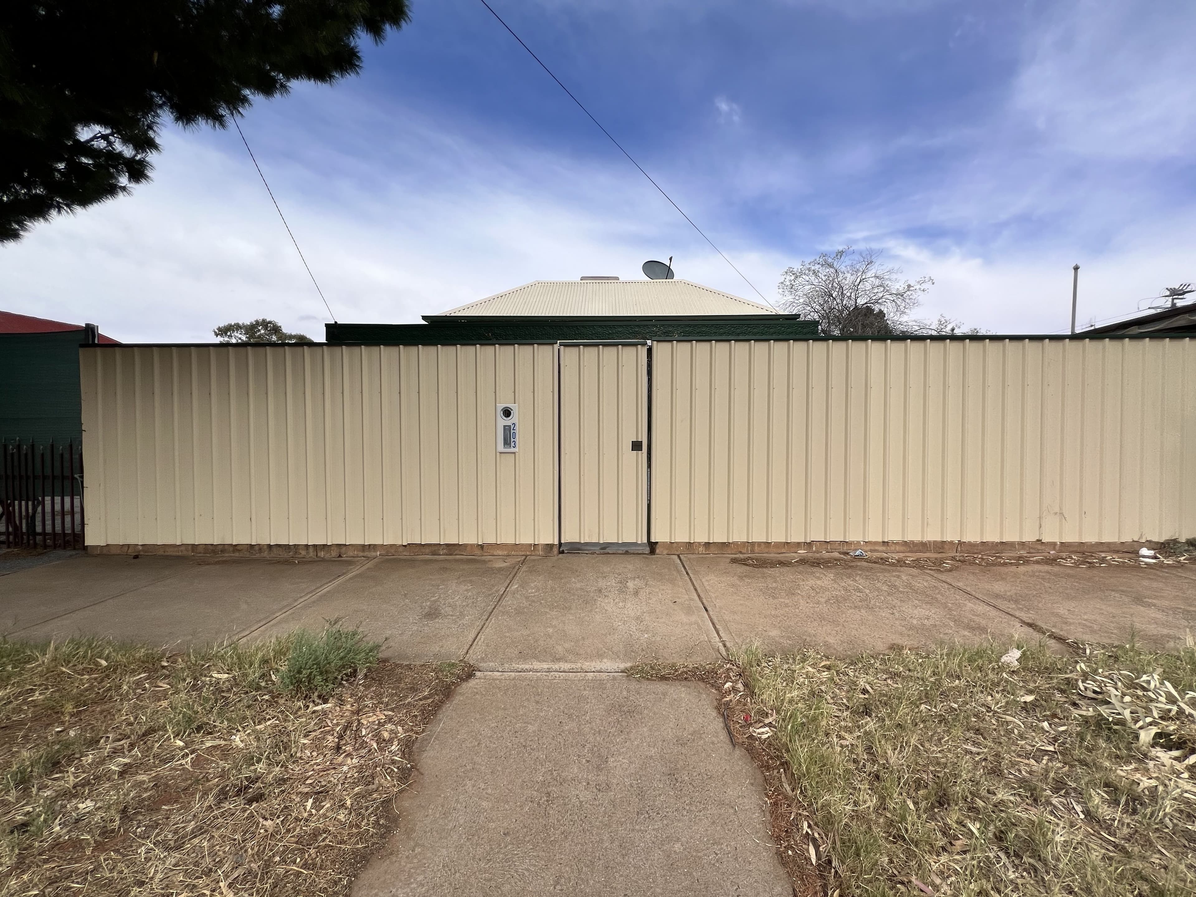 203 Iodide Street , Broken Hill NSW 2880, Broken Hill - Thumbnail 2