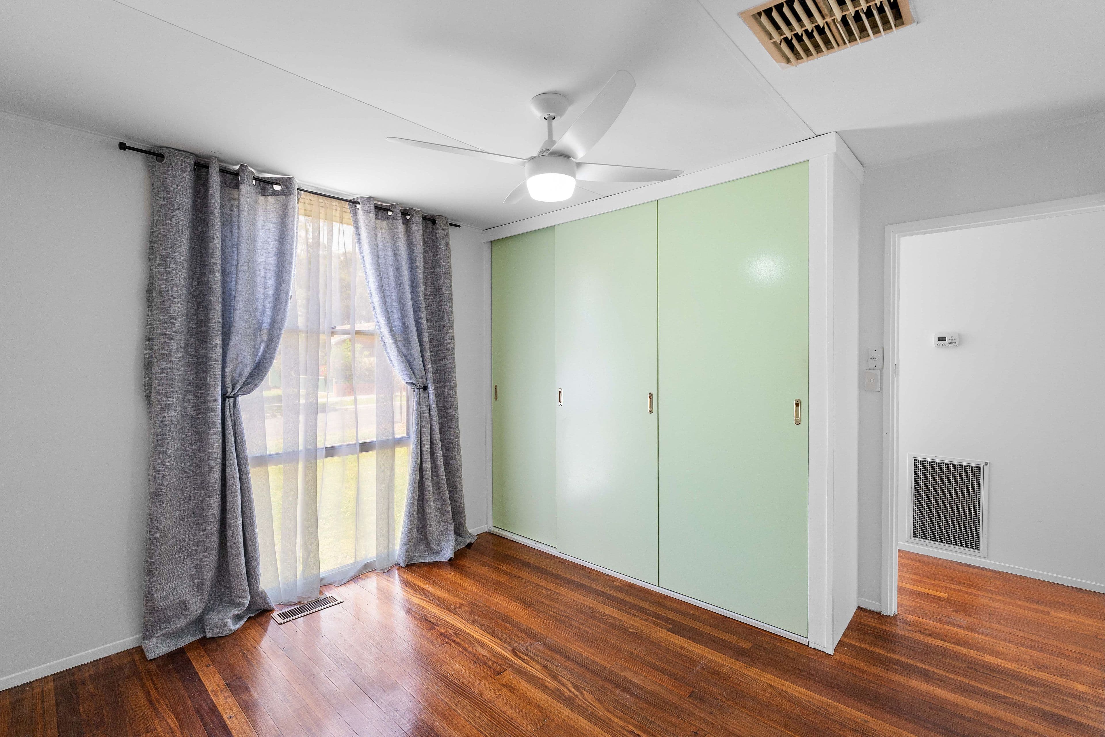 33 Martindale Crescent , Seymour VIC 3660, Seymour - Thumbnail 4