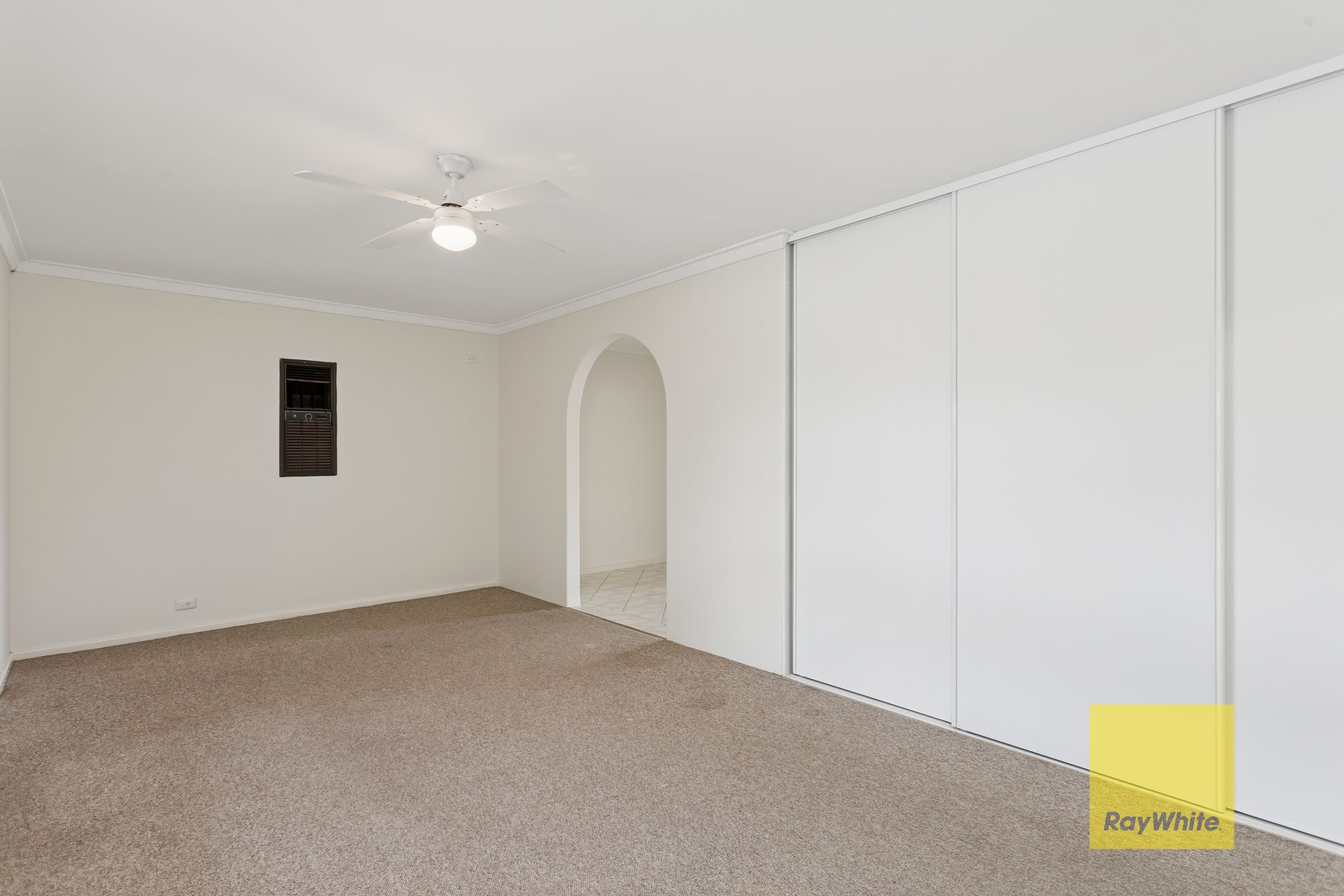 49 Mallee Way , Forrestfield WA 6058, Forrestfield - Thumbnail 4