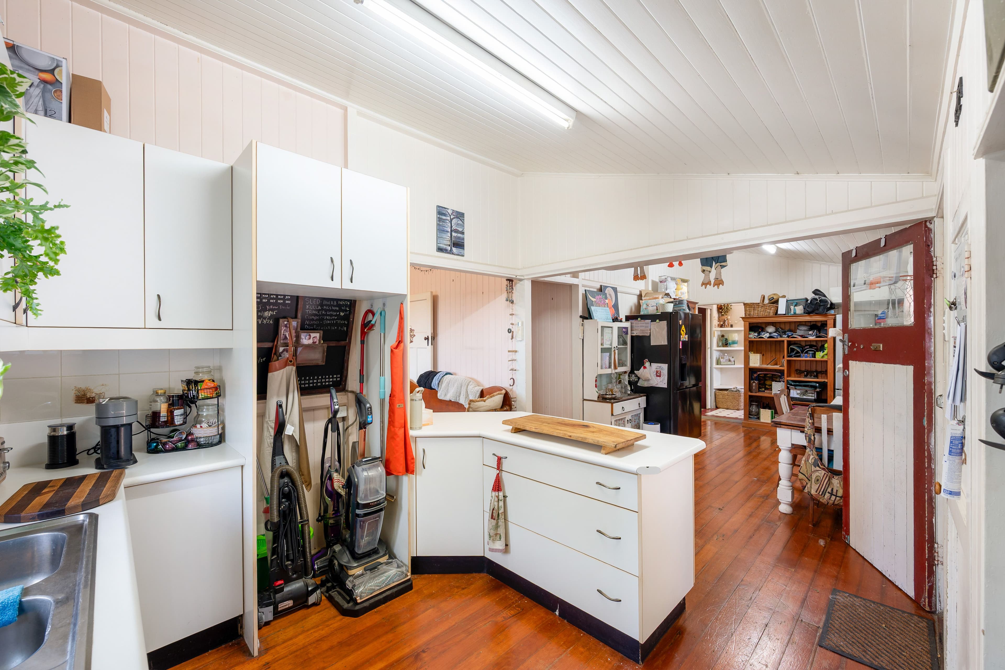 9 Railway Street , West Gladstone QLD 4680, West Gladstone - Thumbnail 4