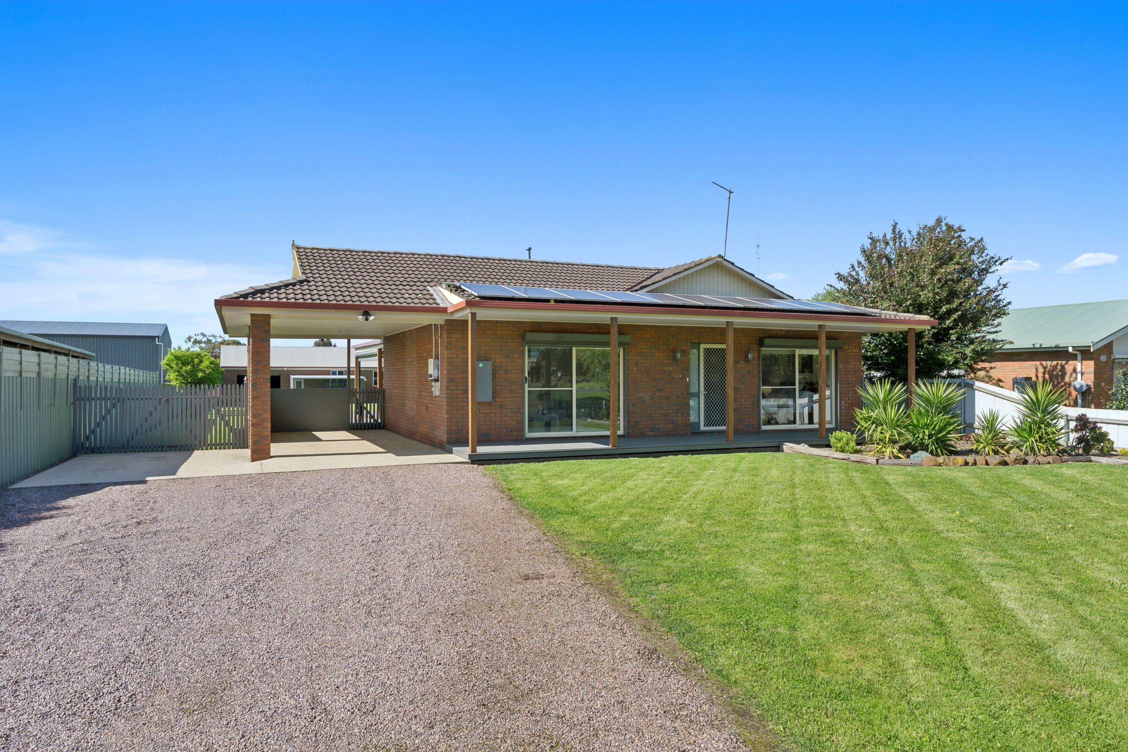 81 Neylon Street , Cobden VIC 3266, Cobden - Image 1