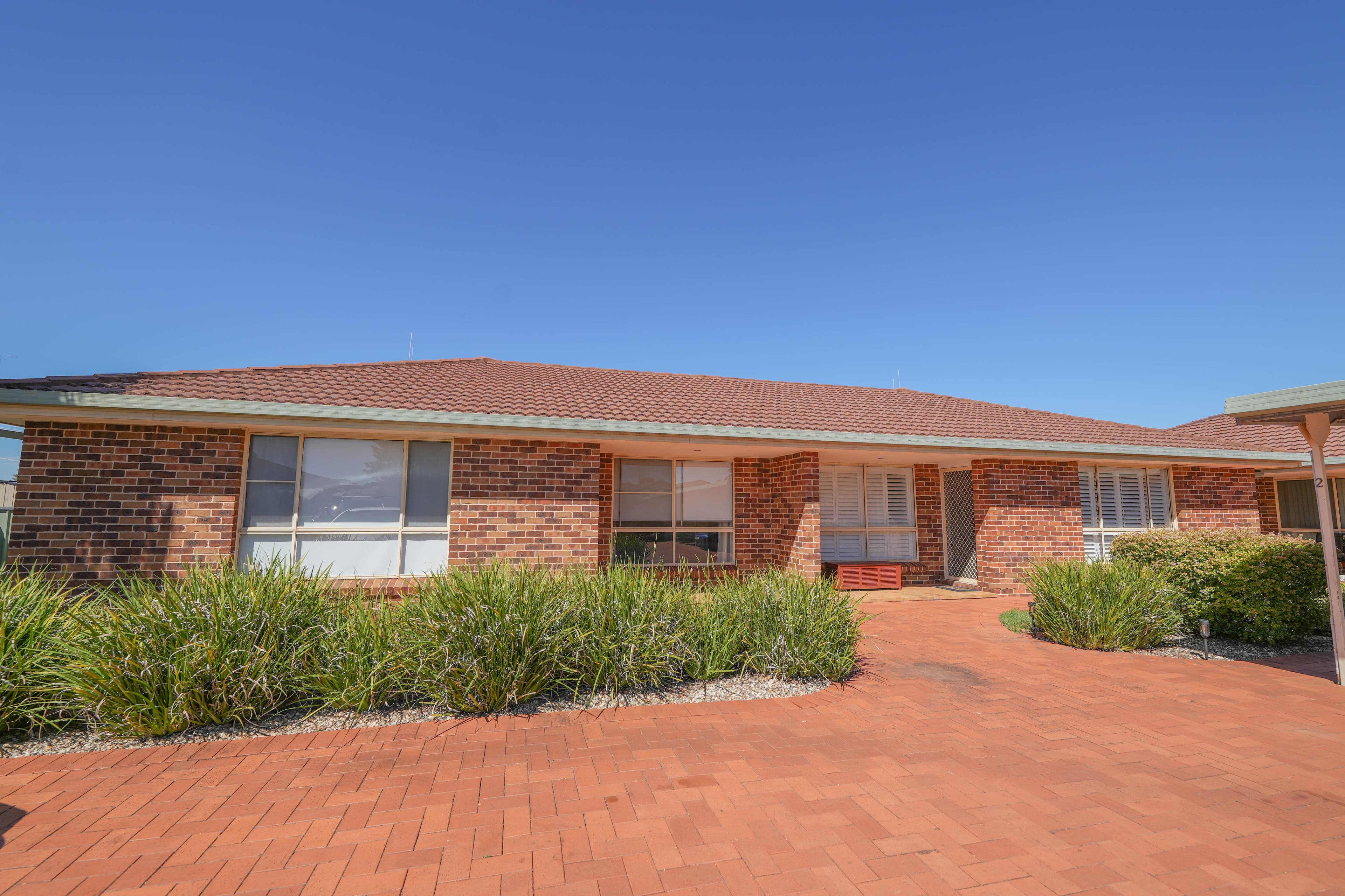 7 George Field Drive, Parkes - Image 1