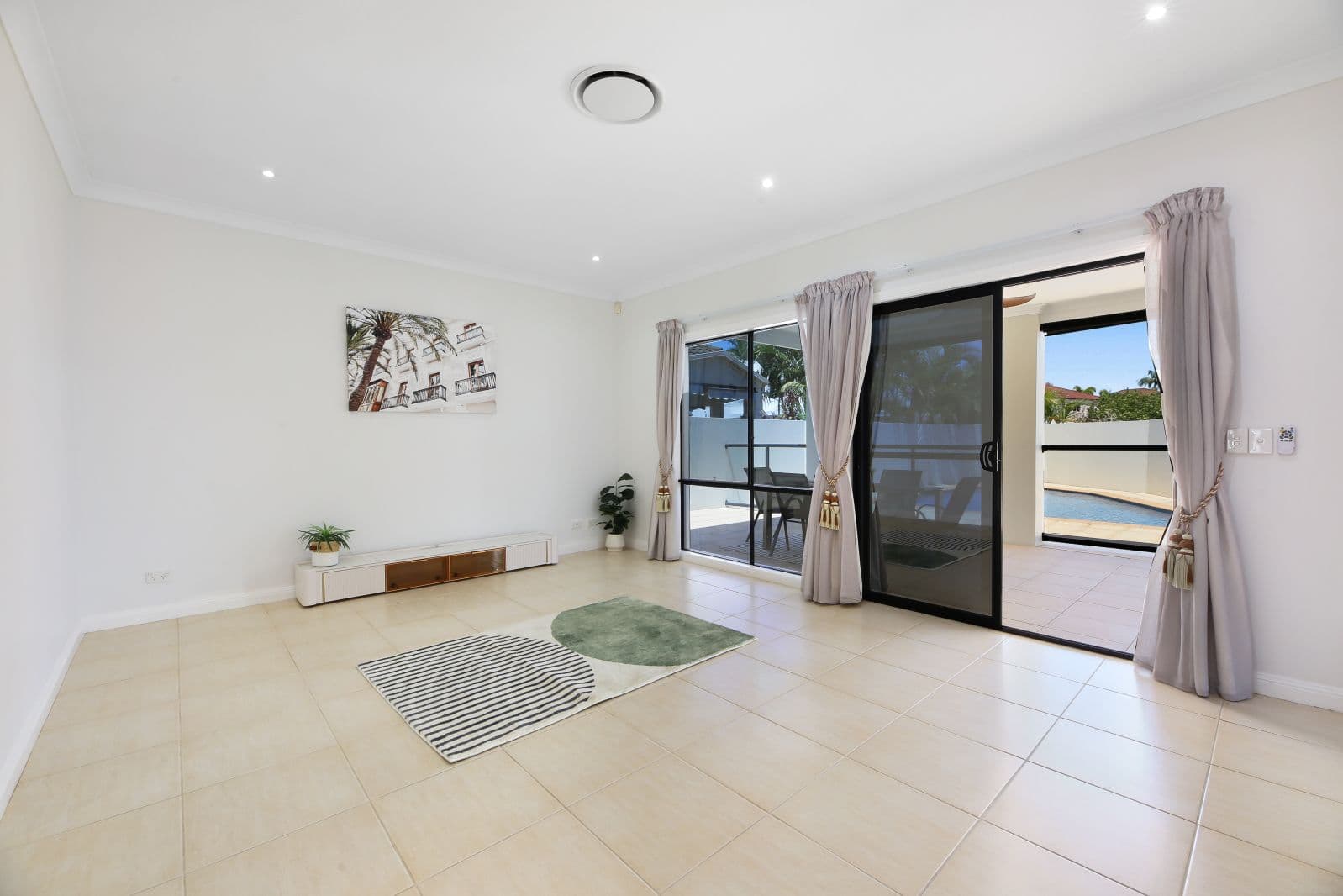 145 Palm Meadows Drive , Carrara QLD 4211, Carrara - Thumbnail 8