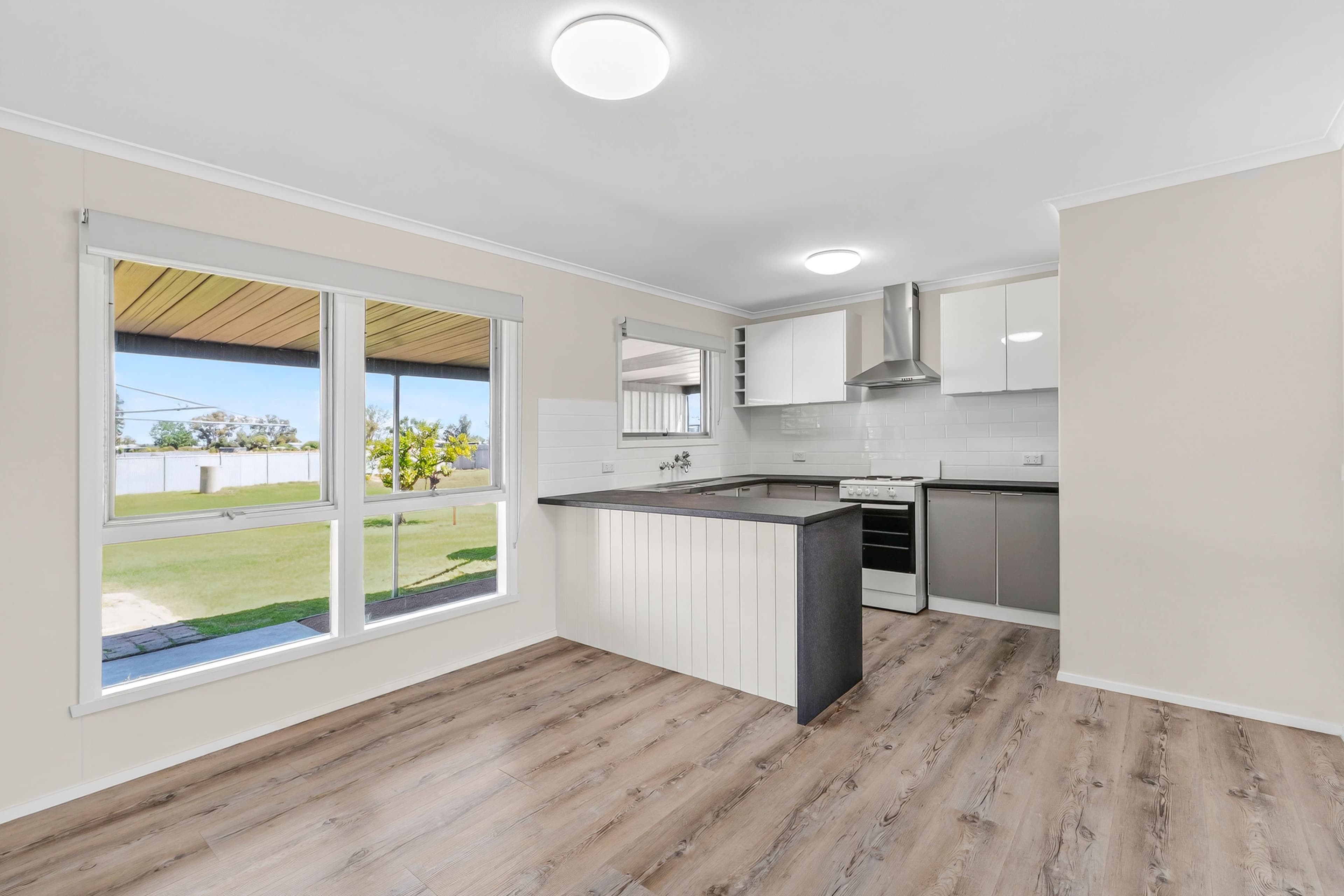 384 Bookmark Avenue , Renmark SA 5341, Renmark West - Thumbnail 3