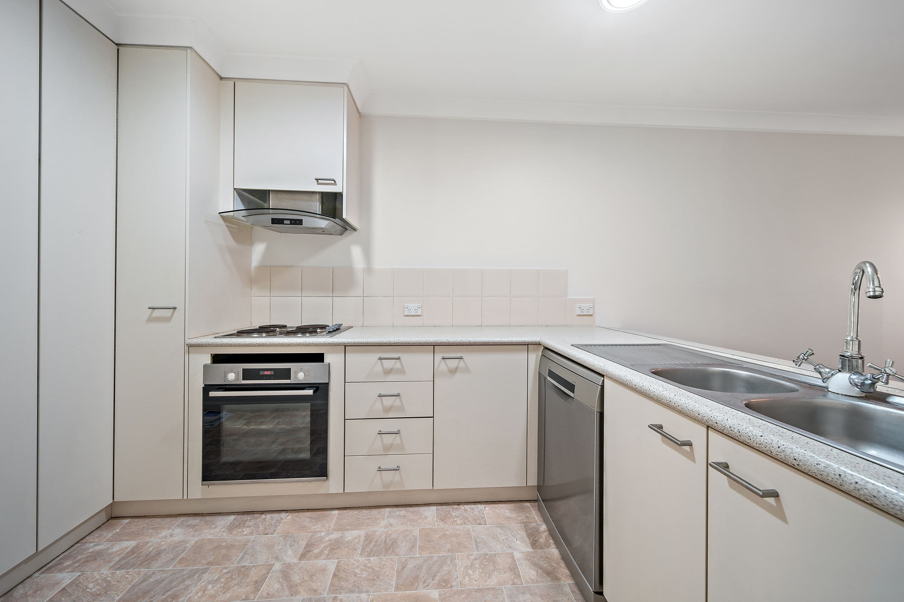 112 Baldwin Drive , Kaleen ACT 2617, Kaleen - Thumbnail 2