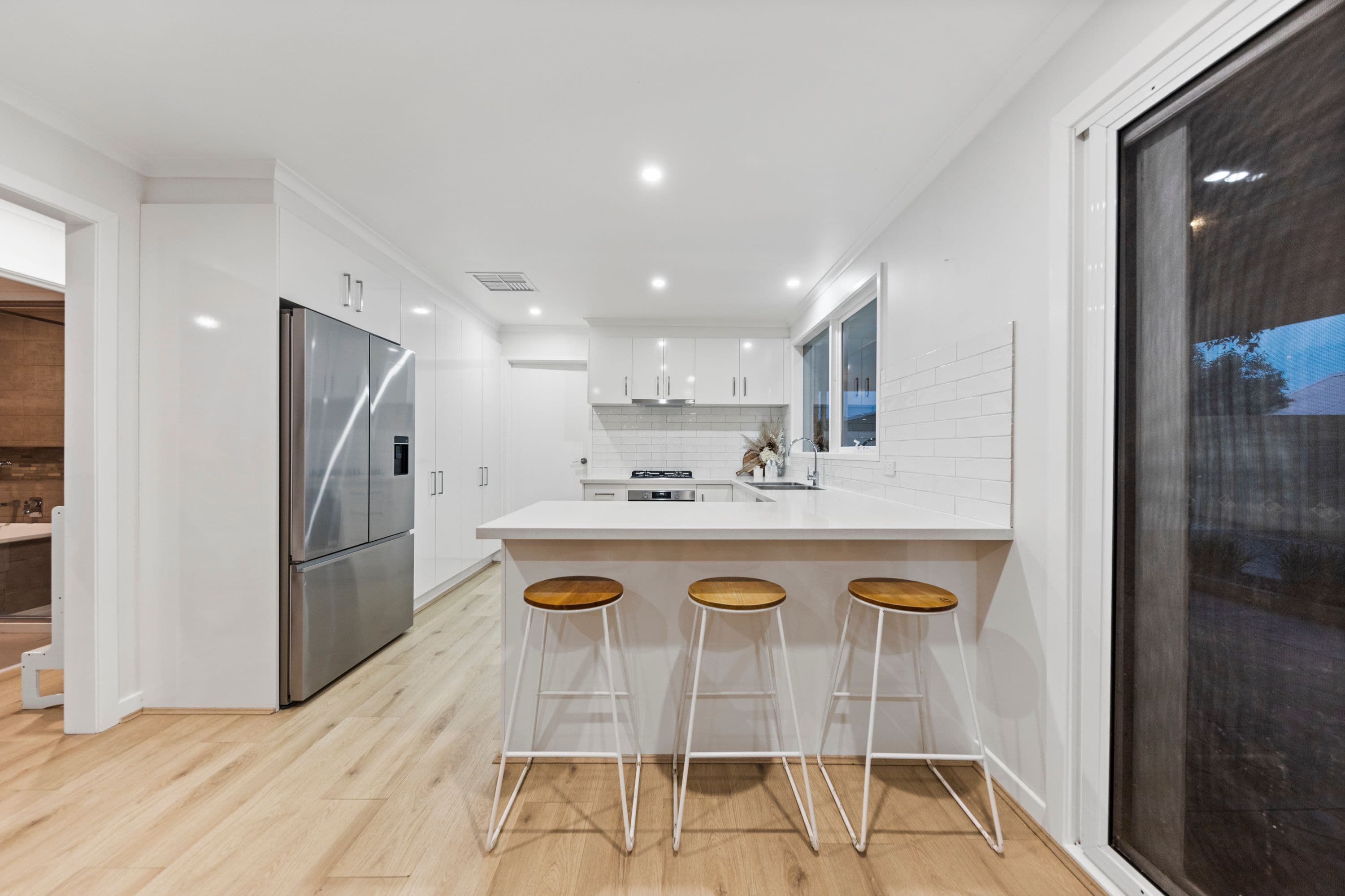13 Leigh Drive , Pakenham VIC 3810, Pakenham - Thumbnail 4
