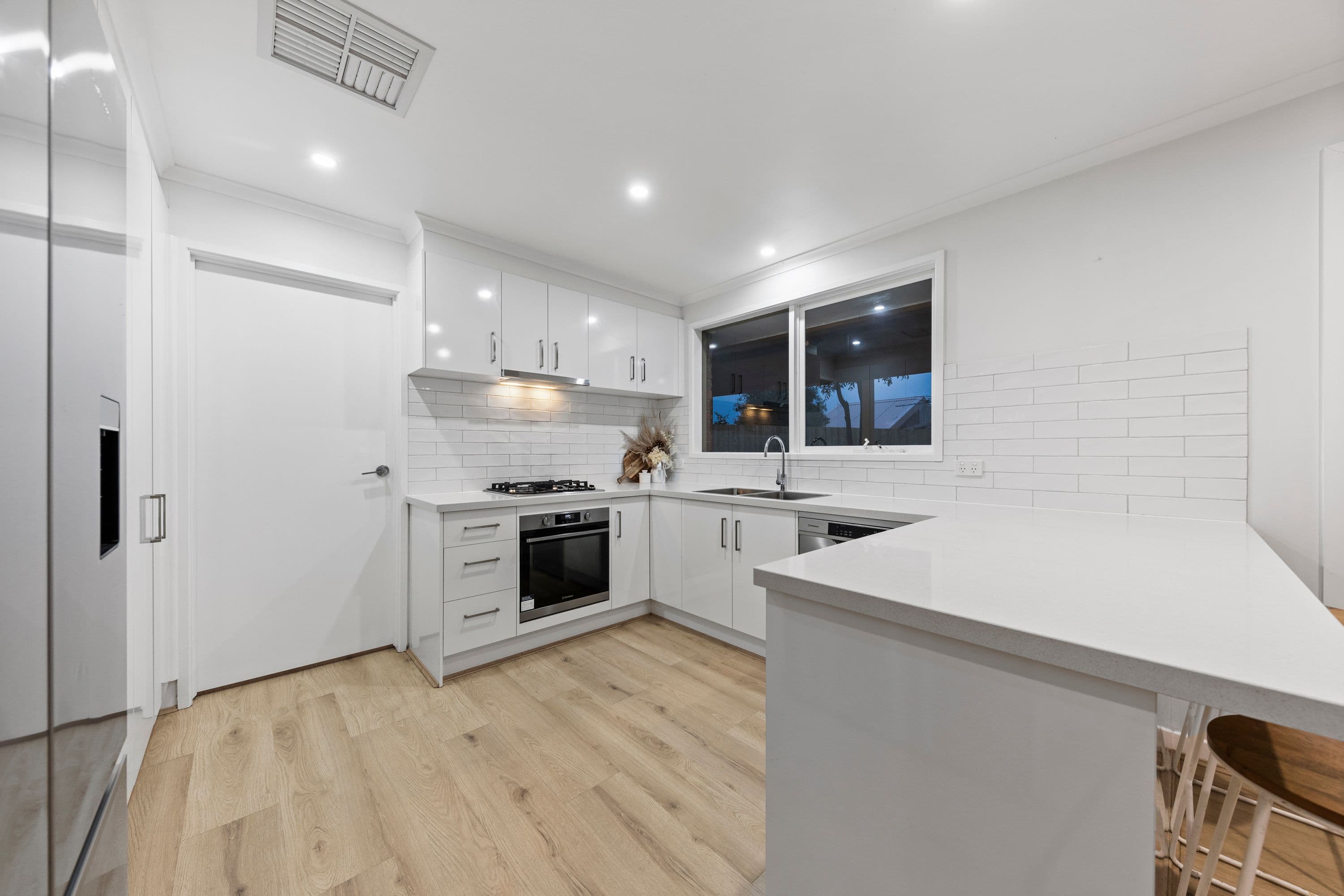 13 Leigh Drive , Pakenham VIC 3810, Pakenham - Thumbnail 5