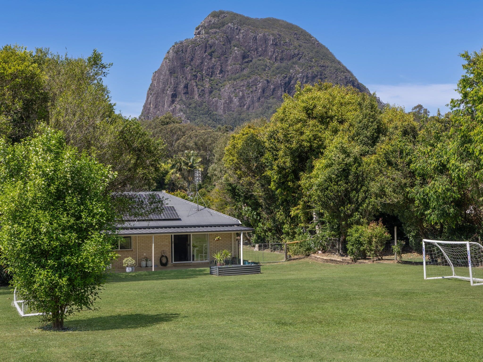 31 Parkview Road , Glass House Mountains QLD 4518, Glass House Mountains - Thumbnail 2