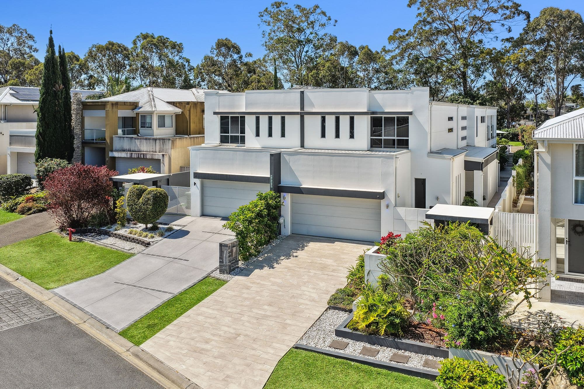 8004B Vista Drive , Benowa QLD 4217, Benowa - Thumbnail 2