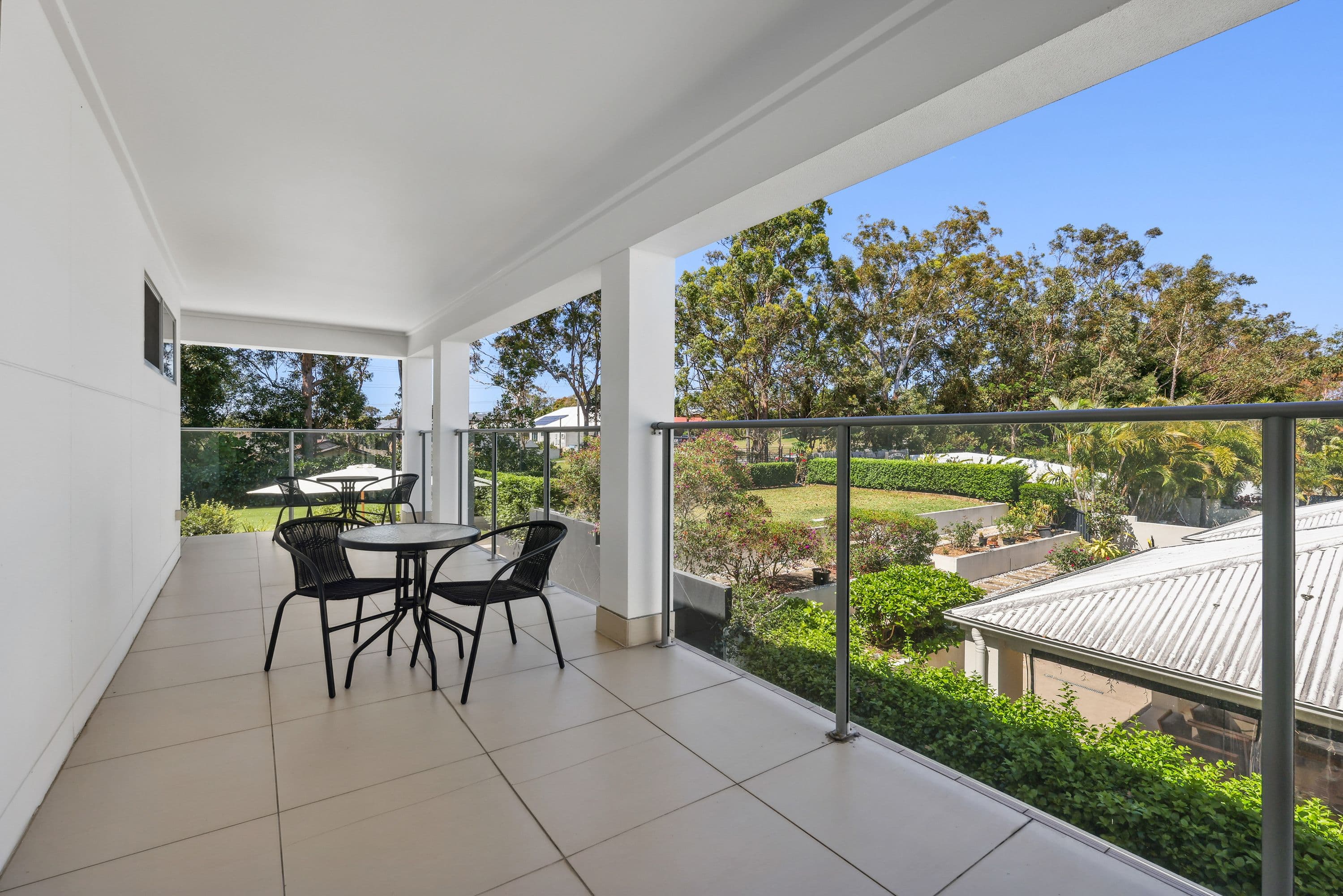 8004B Vista Drive , Benowa QLD 4217, Benowa - Thumbnail 3