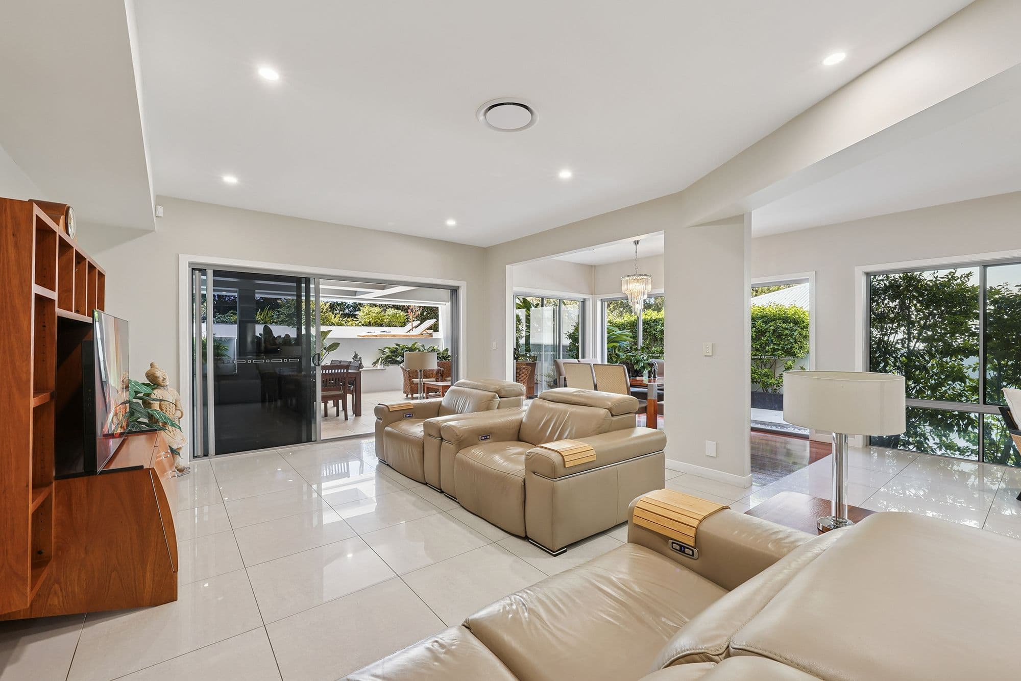 8004B Vista Drive , Benowa QLD 4217, Benowa - Thumbnail 8