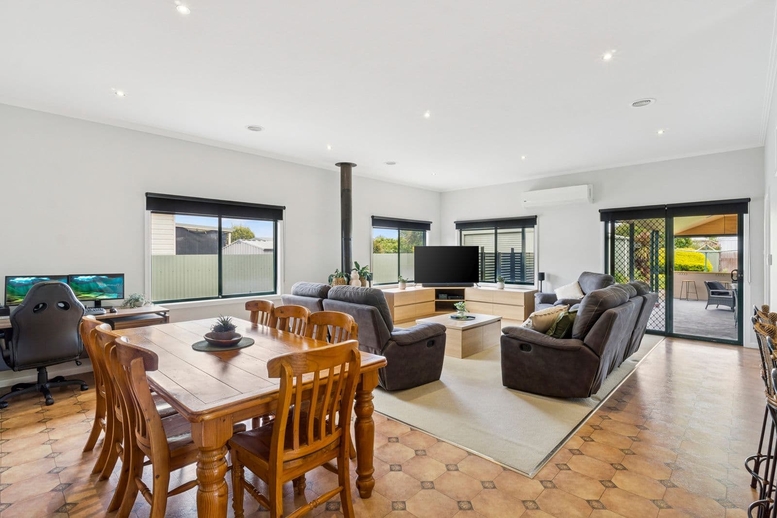 20 Wynne Street , Colac VIC 3250, Colac - Thumbnail 3