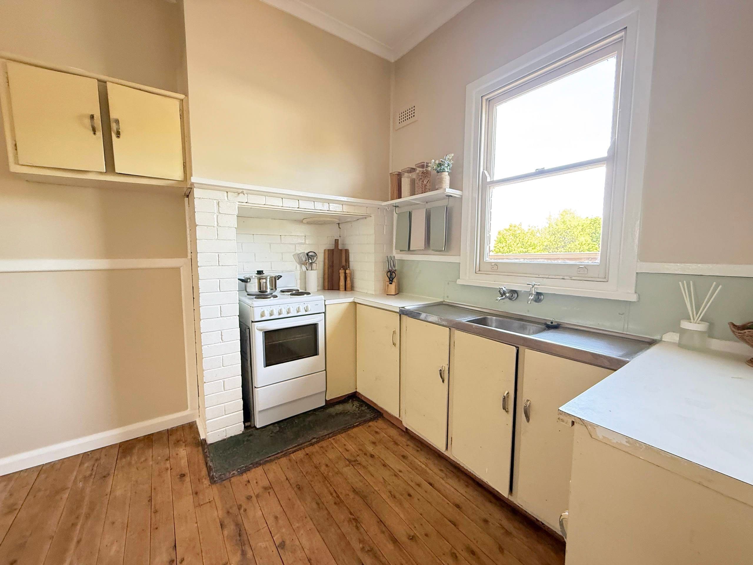 2 Carrington Street , Parkes NSW 2870, Parkes - Thumbnail 4